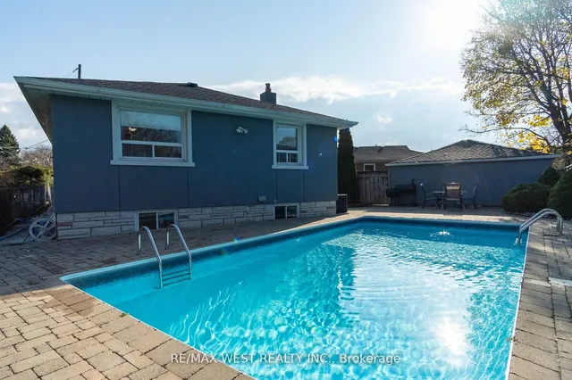 Additional property image - 10 Pastrano Crt