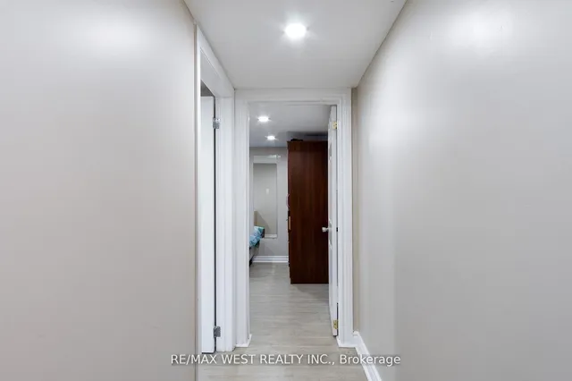 Additional property image - 10 Pastrano Crt