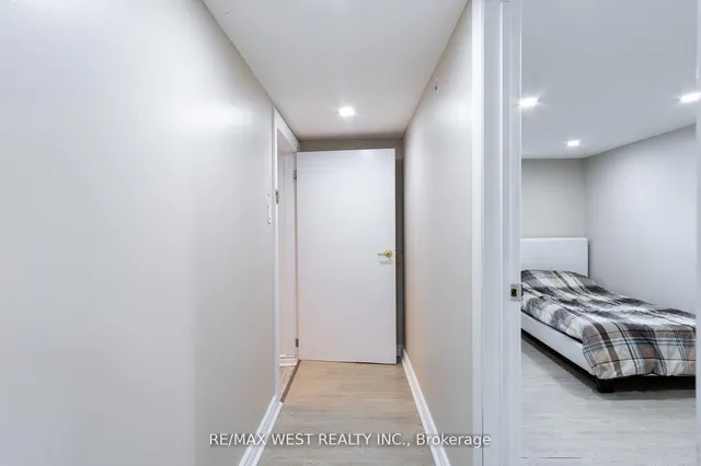 Additional property image - 10 Pastrano Crt