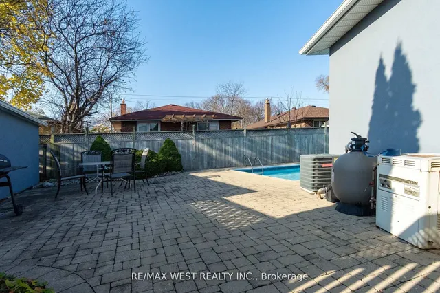 Additional property image - 10 Pastrano Crt