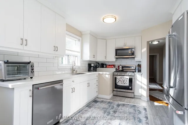 Additional property image - 10 Pastrano Crt
