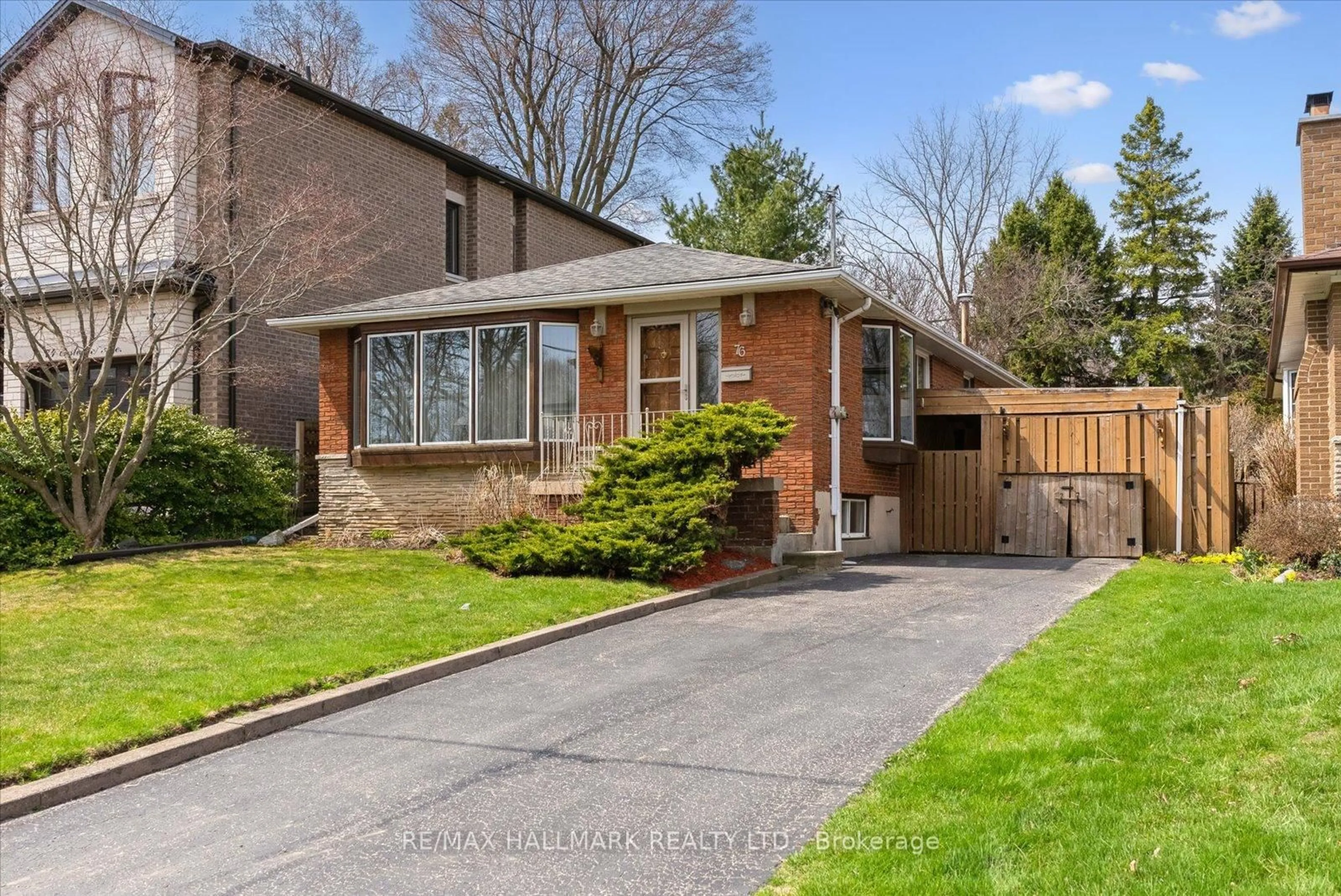 Home with brick exterior material, street for 76 Eastville Ave, Toronto Ontario M1M 2N9