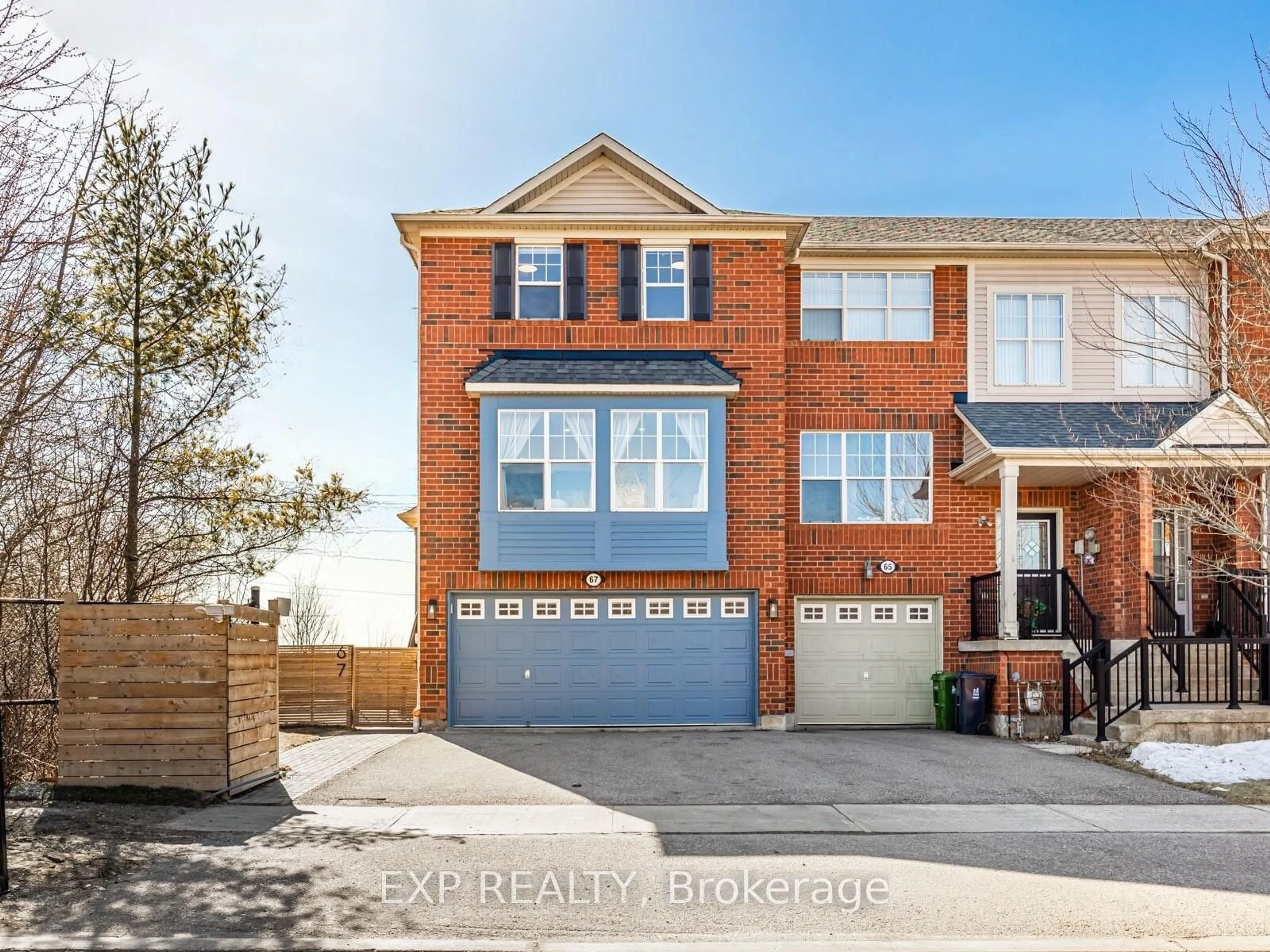 A pic from outside/outdoor area/front of a property/back of a property/a pic from drone, street for 67 Trailview Terr, Toronto Ontario M1B 6H5