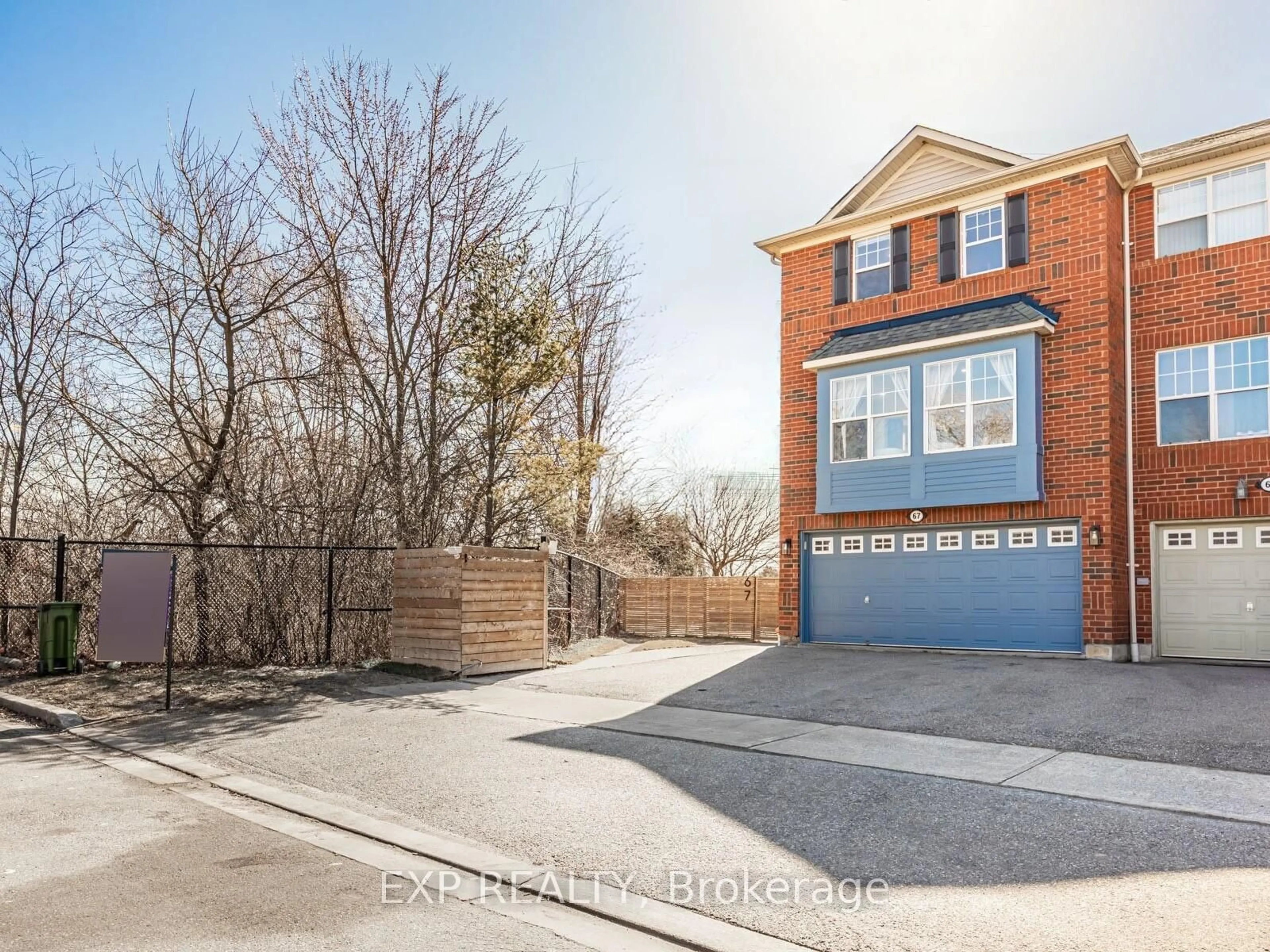 A pic from outside/outdoor area/front of a property/back of a property/a pic from drone, street for 67 Trailview Terr, Toronto Ontario M1B 6H5