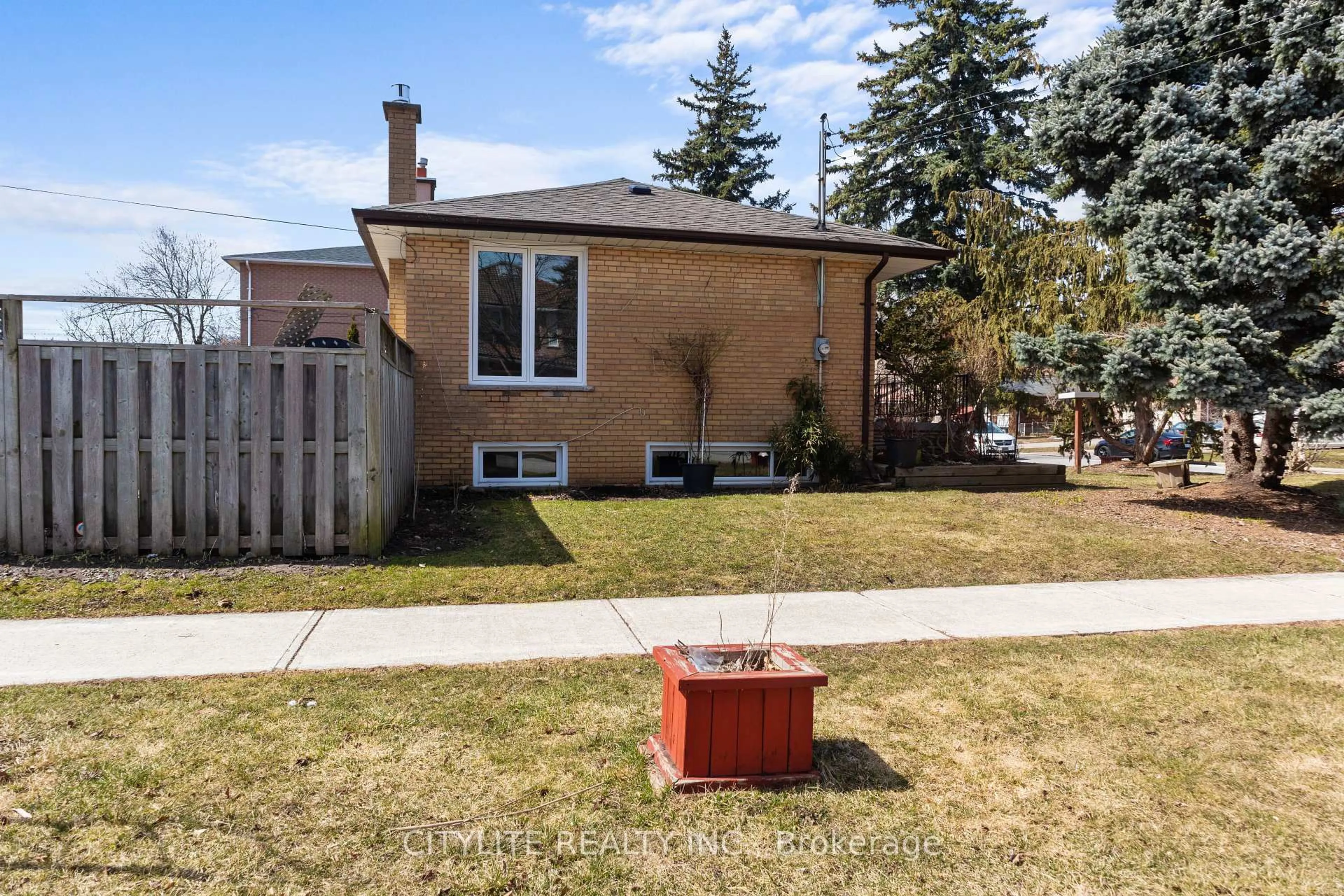 Home with brick exterior material, street for 2 Emmeline Cres, Toronto Ontario M1S 1L2