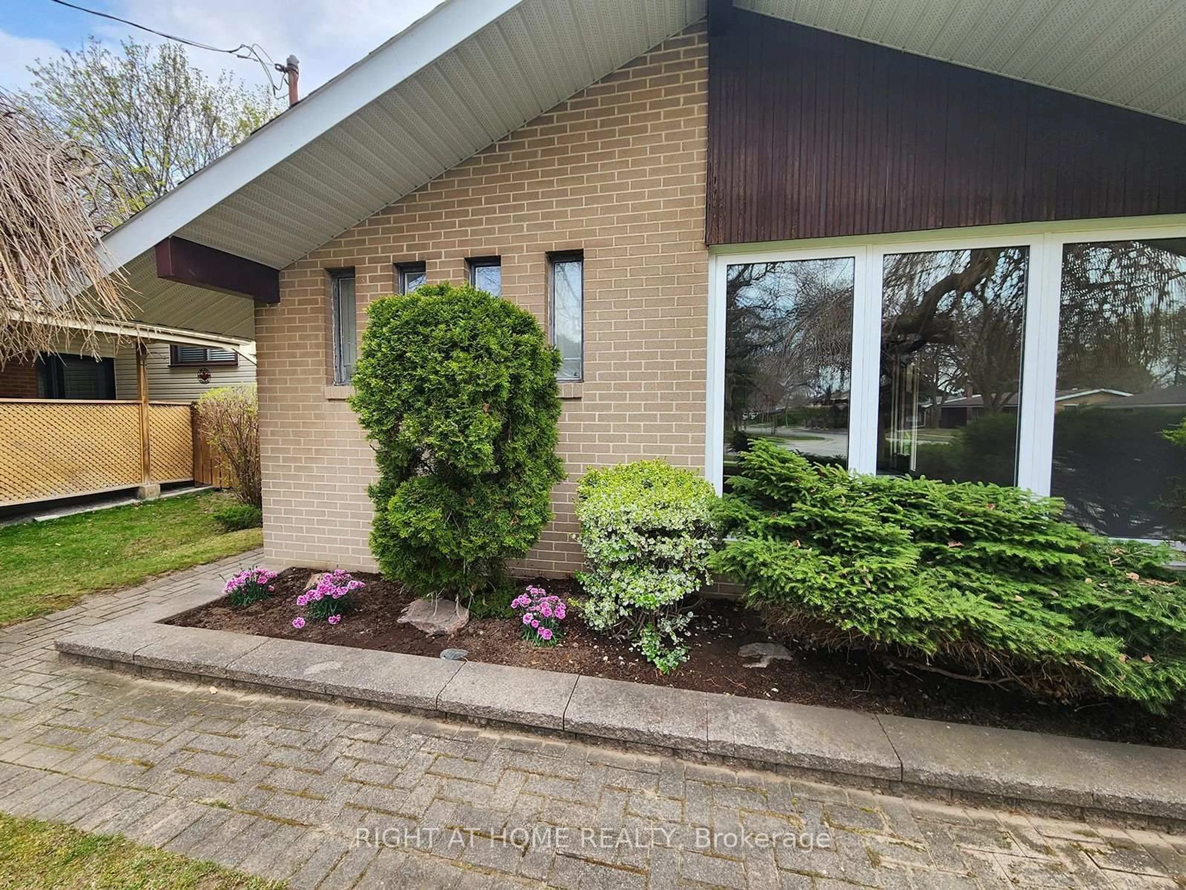 Home with brick exterior material, street for 30 Lesterwood Cres, Toronto Ontario M1P 3L7
