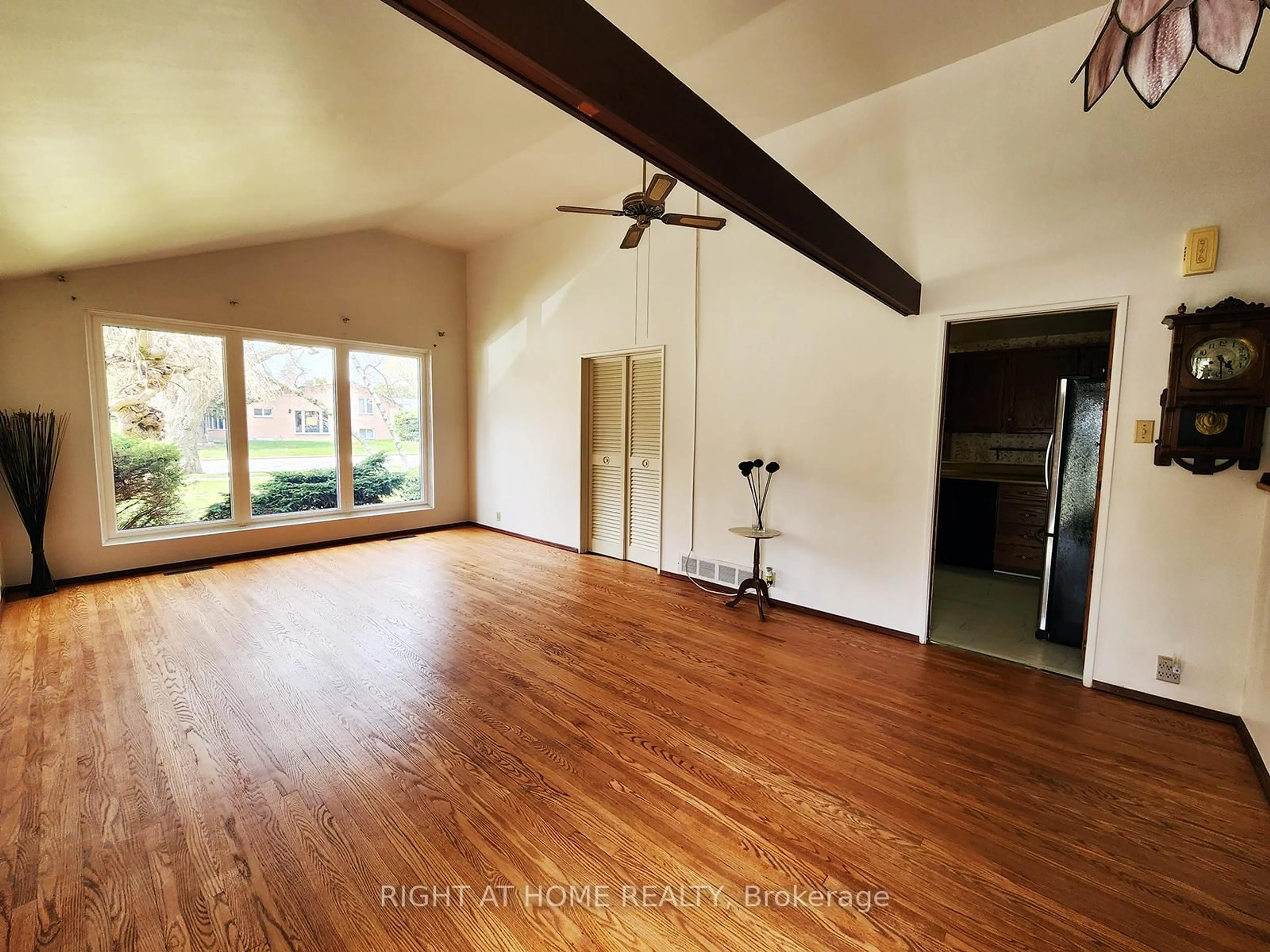 A pic of a room for 30 Lesterwood Cres, Toronto Ontario M1P 3L7