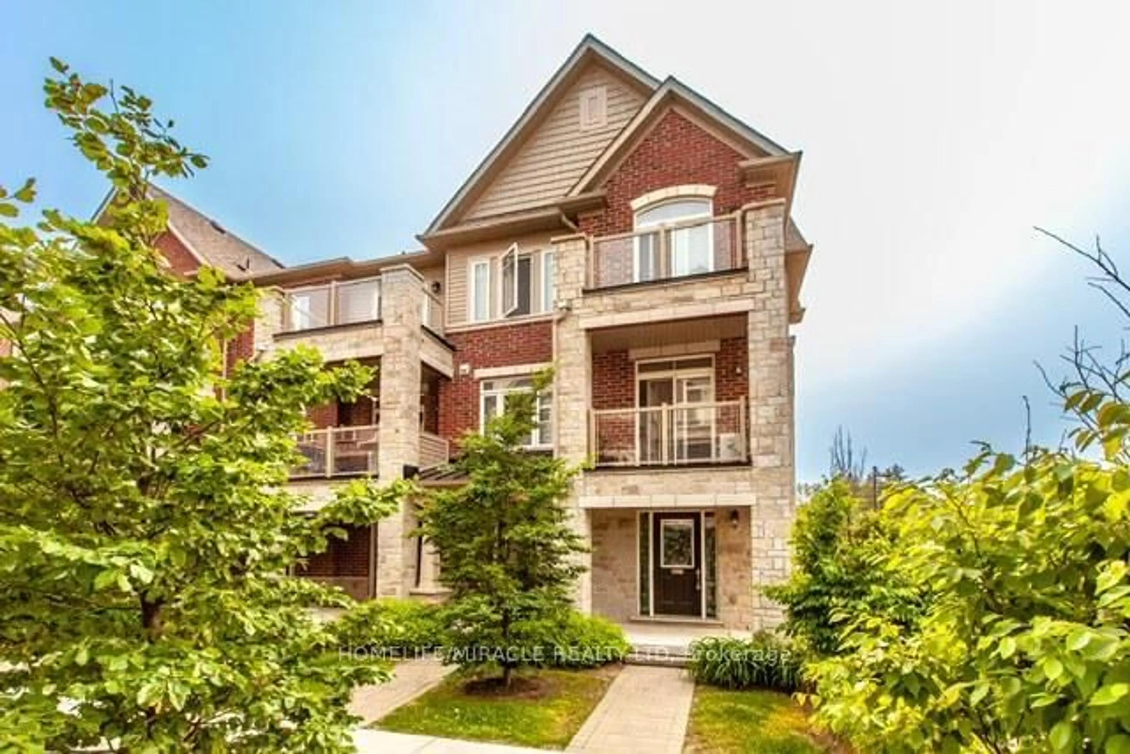 Home with brick exterior material, street for 2639 Garrison Crossings Cres #213, Pickering Ontario L1X 0E4