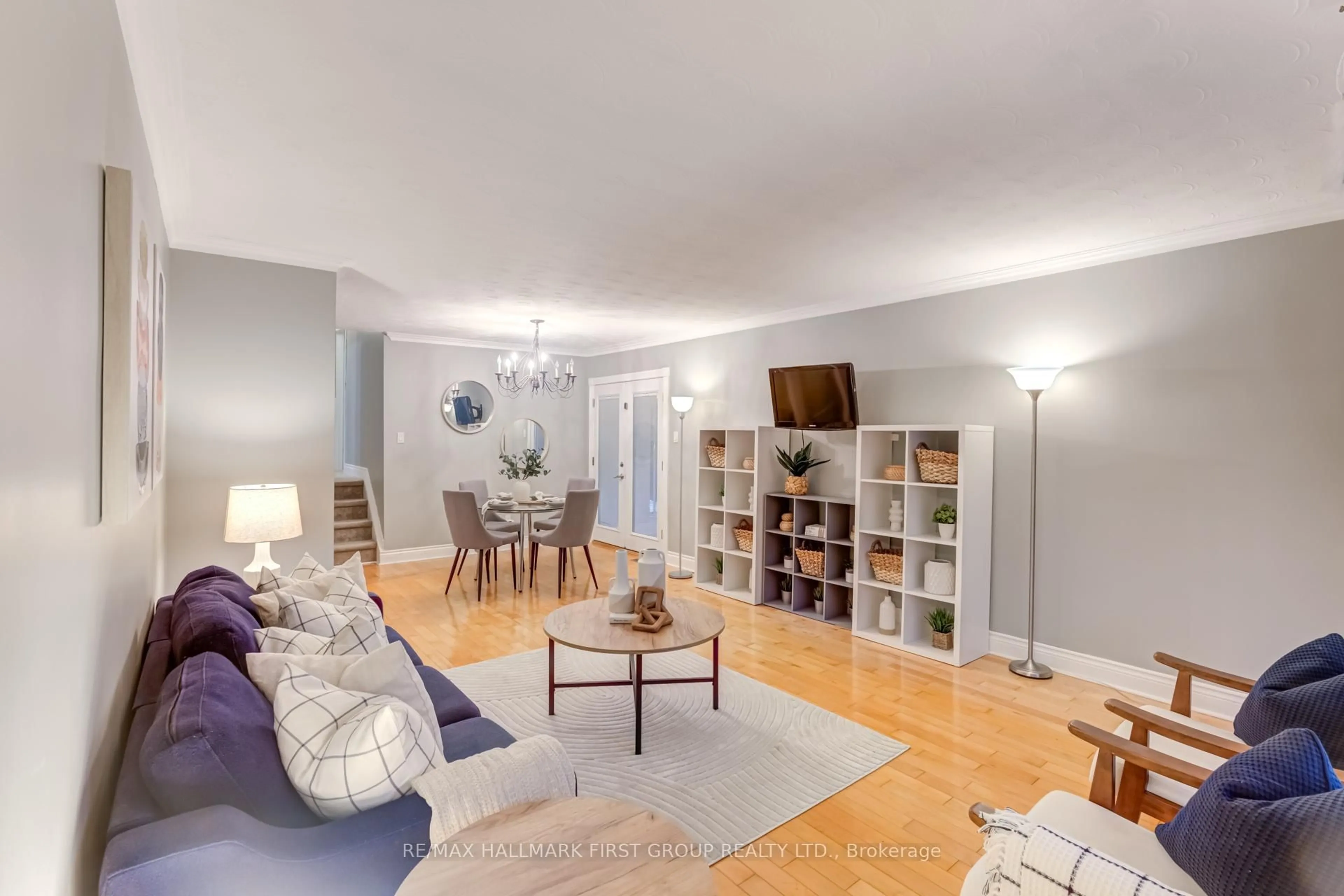 Living room with furniture, unknown for 20 Brightside Dr, Toronto Ontario M1E 3Z1