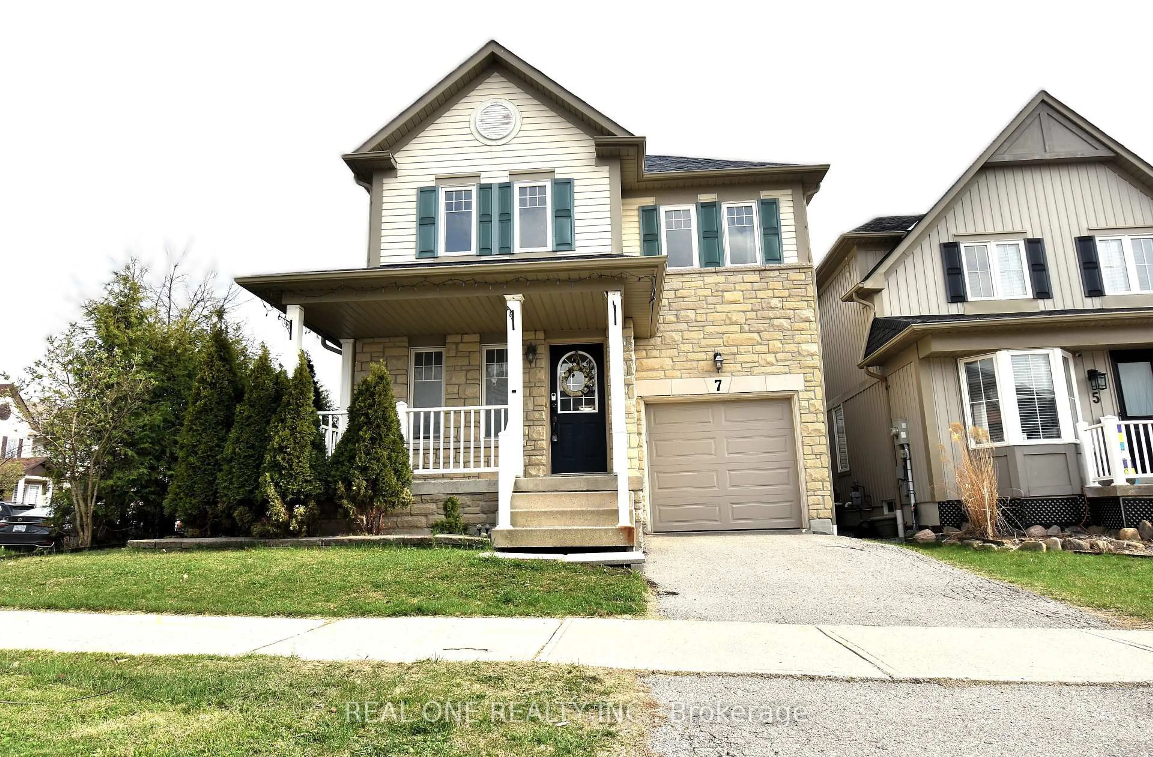 Home with brick exterior material, street for 7 Settler's Crt, Whitby Ontario L1M 2L3