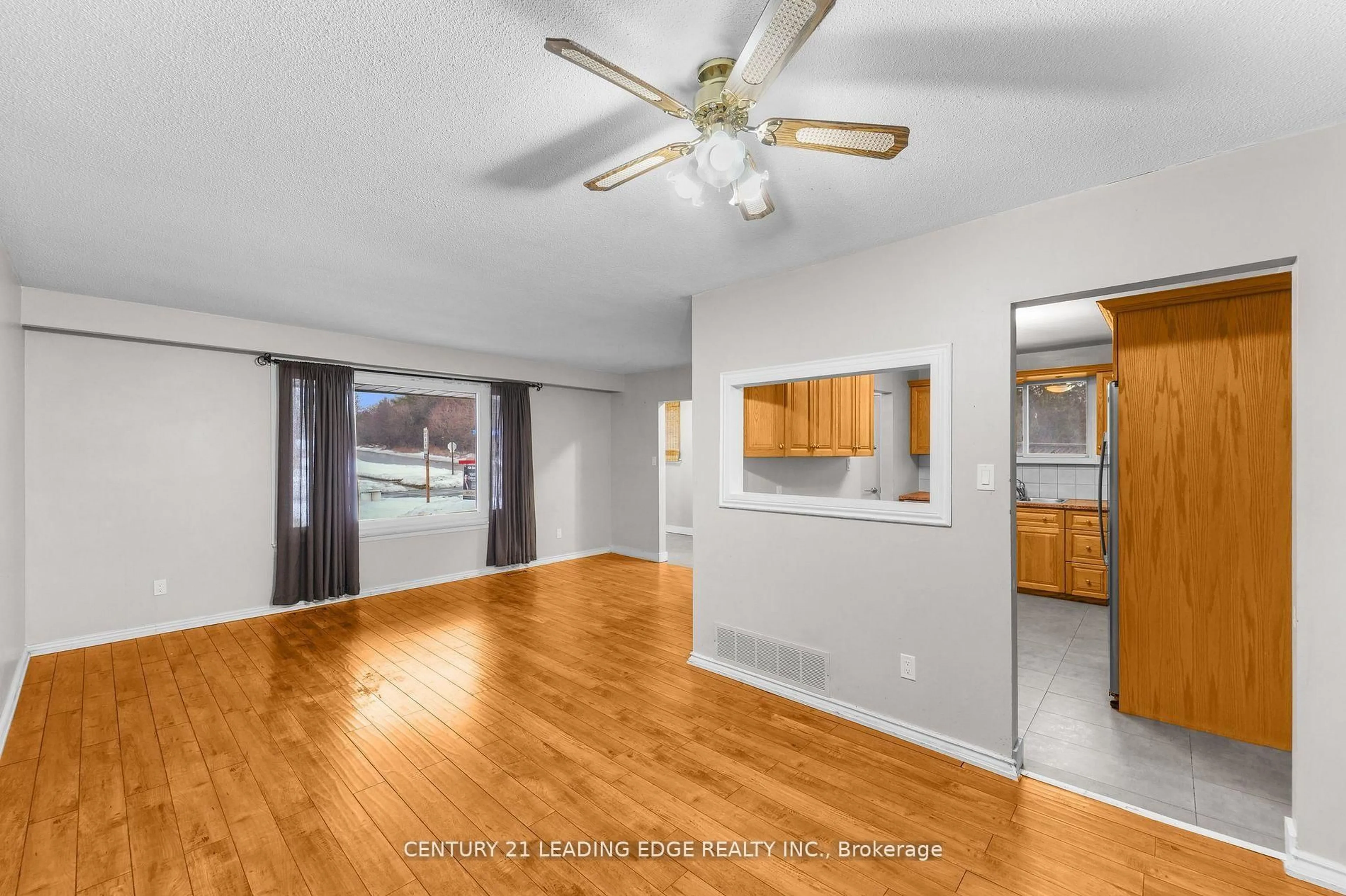 Unknown for 171 Phillip Murray Ave, Oshawa Ontario L1J 1G6