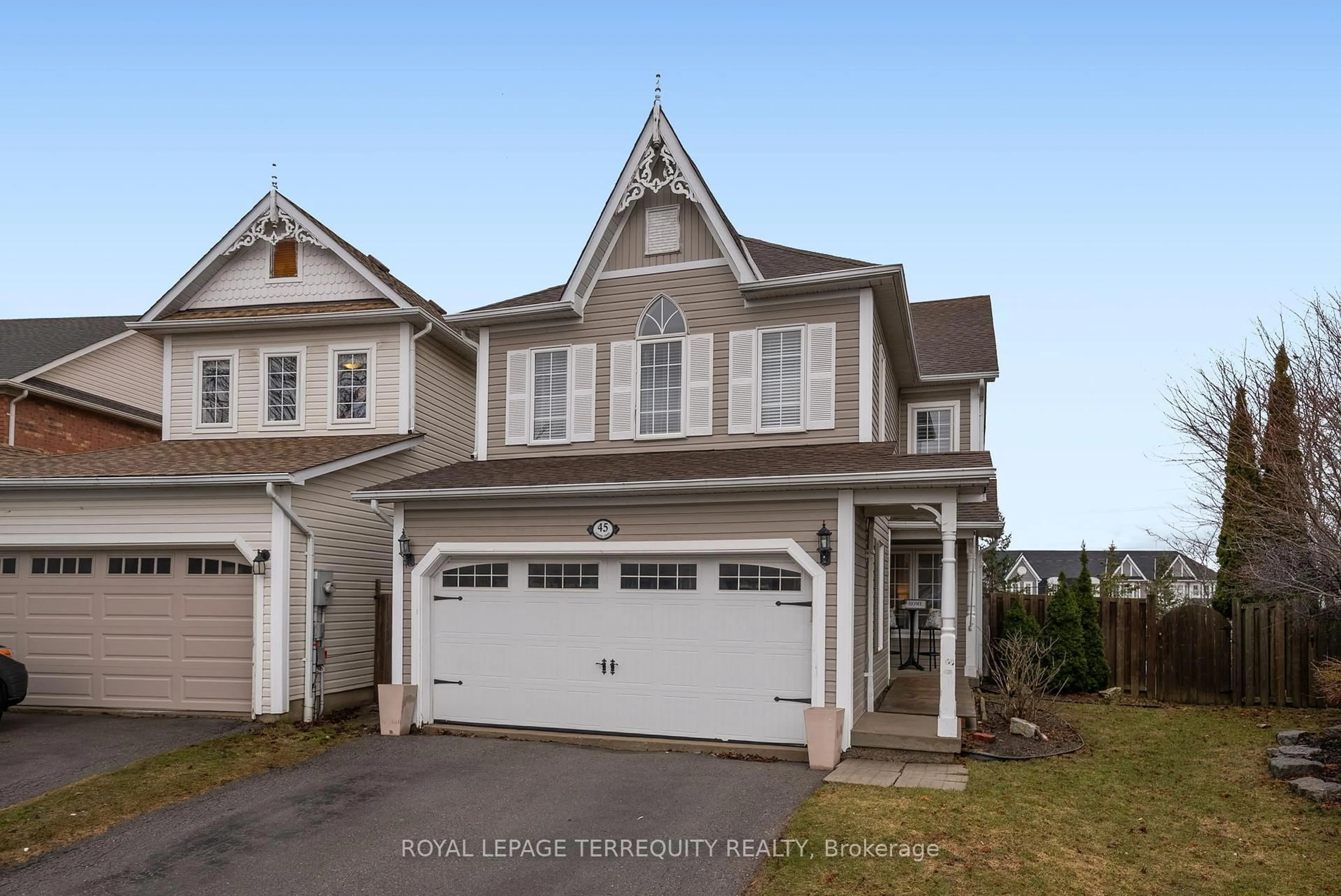 Home with vinyl exterior material, street for 45 Aster Cres, Whitby Ontario L1M 1J8