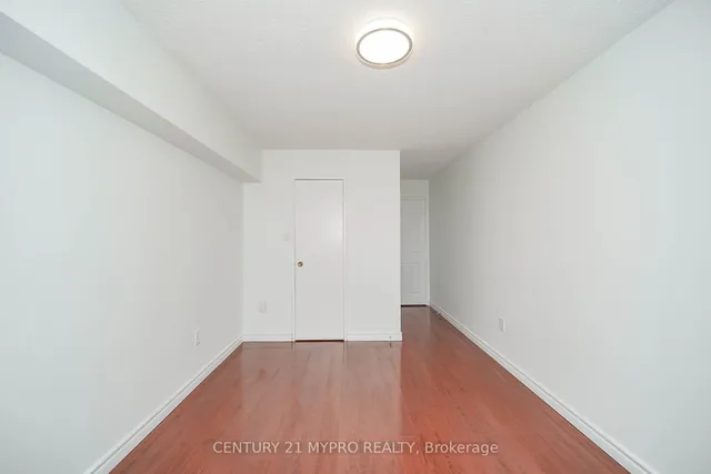 Additional property image - 100 Echo Pt Unit 1708