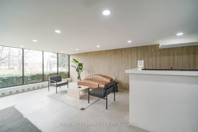 Additional property image - 100 Echo Pt Unit 1708