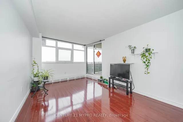 Additional property image - 100 Echo Pt Unit 1708