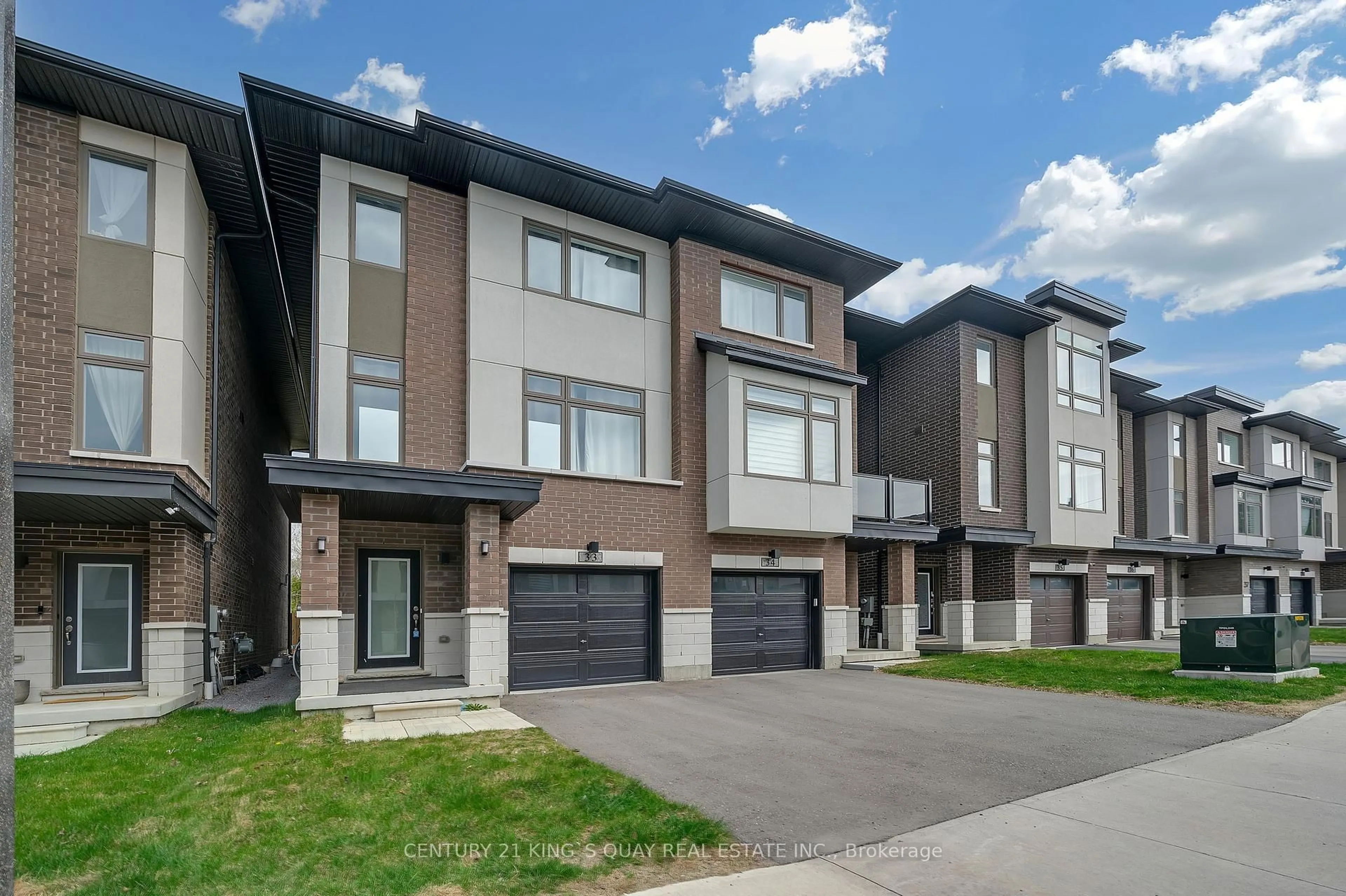 Home with brick exterior material, street for 250 Finch Ave #33, Pickering Ontario L1V 0G6