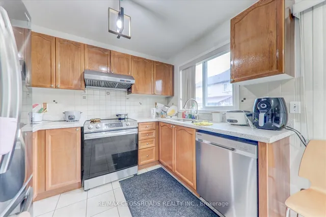 Additional property image - 19 Knotwood Cres