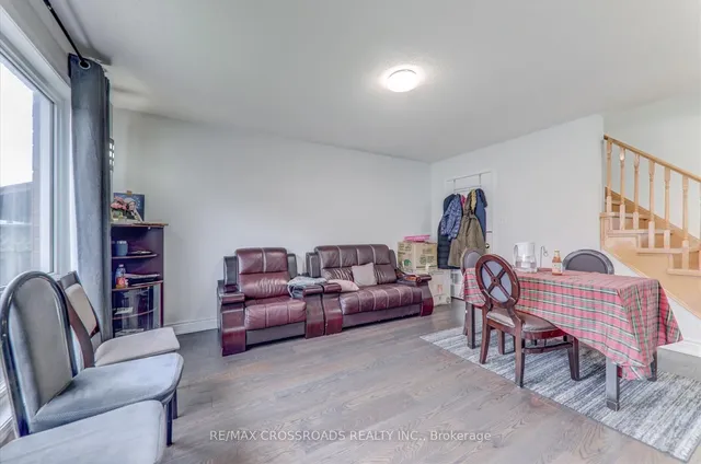 Additional property image - 19 Knotwood Cres