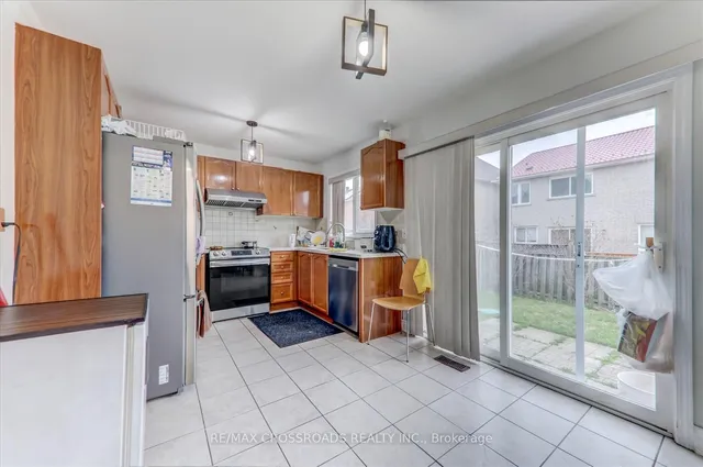 Additional property image - 19 Knotwood Cres
