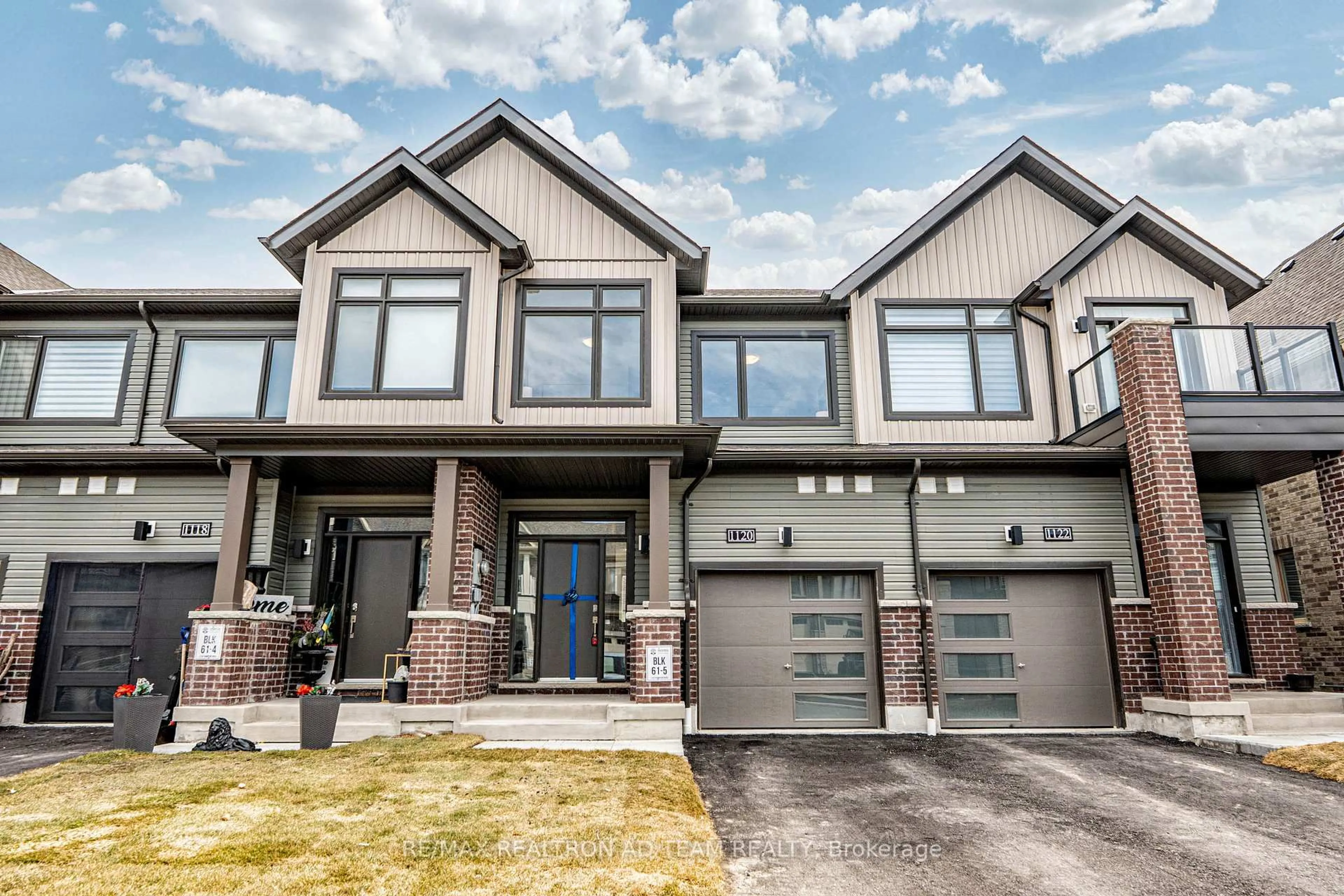 Home with brick exterior material, street for 1120 Thompson Dr, Oshawa Ontario L1L 0V4