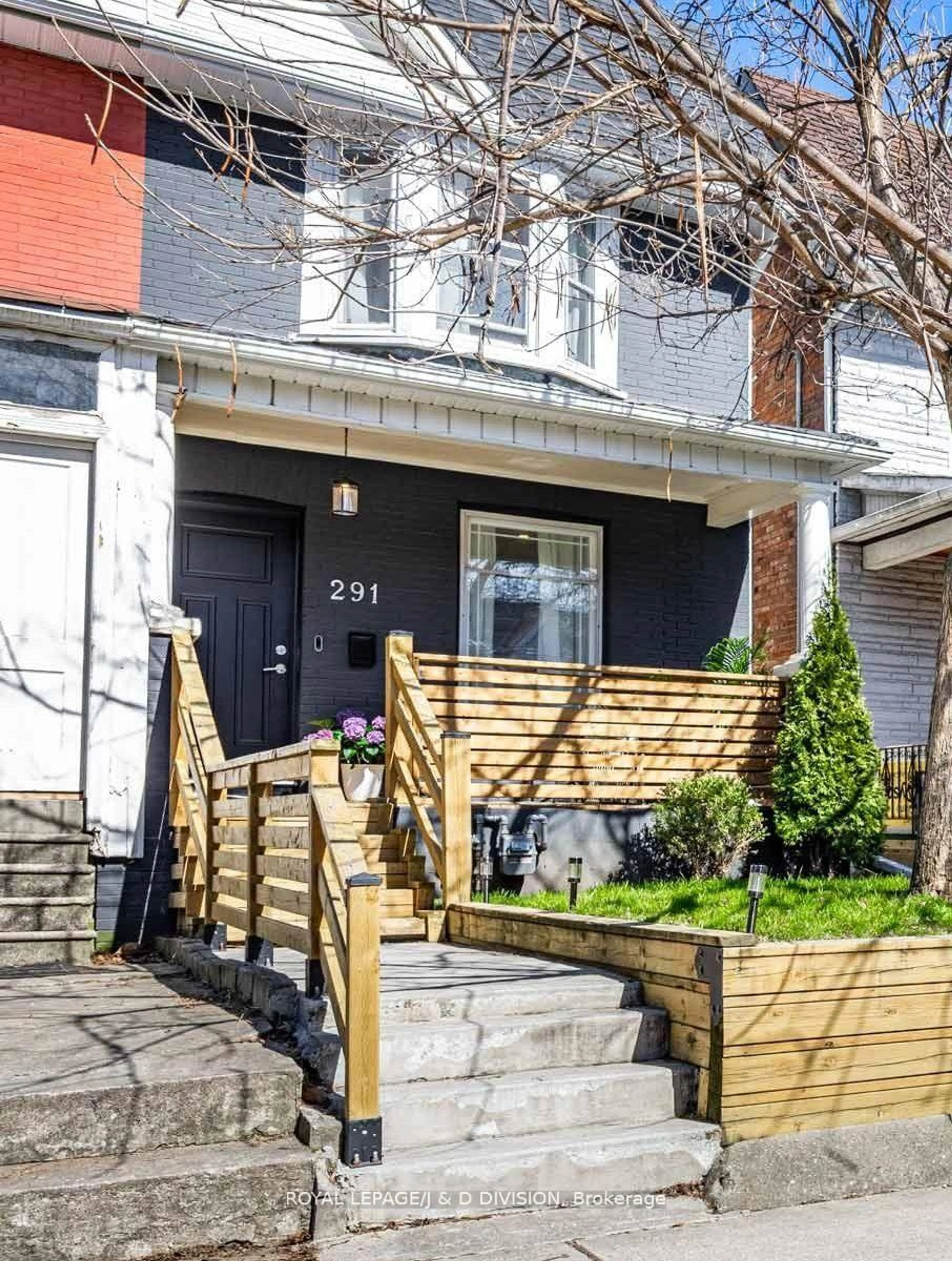 Unknown for 291 Highfield Rd, Toronto Ontario M4L 2V4