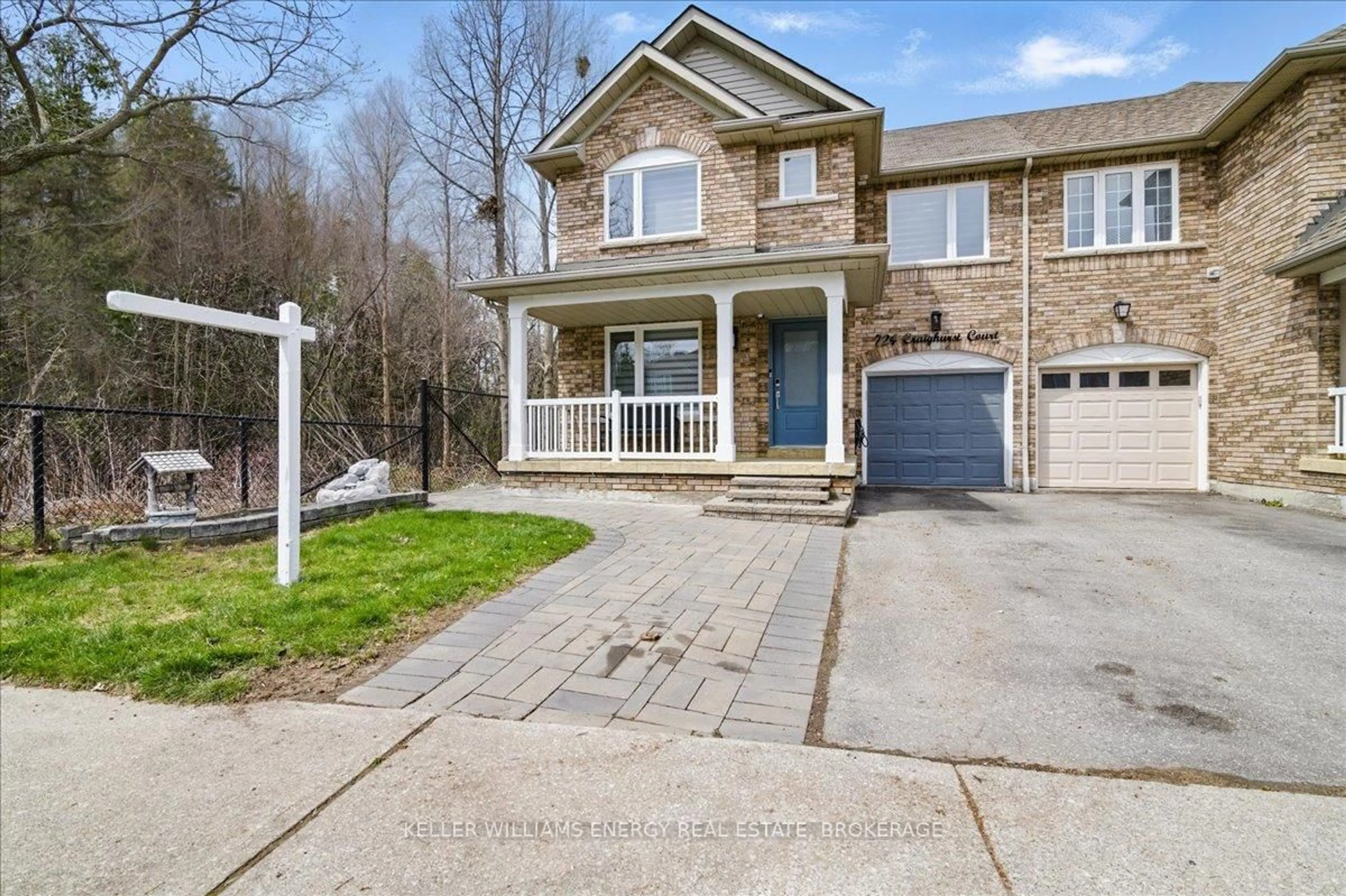 Unknown for 724 Craighurst Crt, Pickering Ontario L1X 2W9