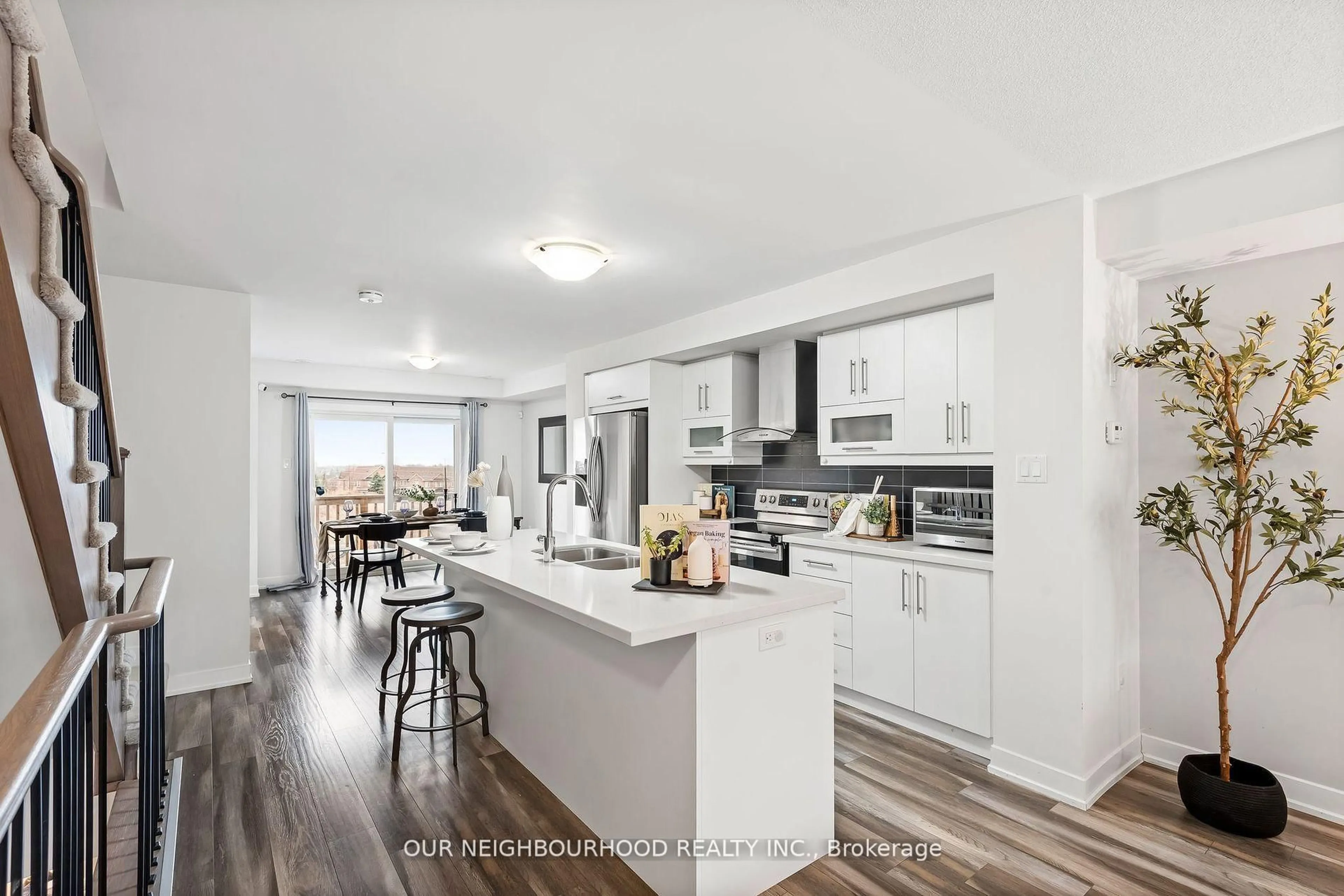 Open concept kitchen, unknown for 91 Donald Fleming Way, Whitby Ontario L1R 0N8