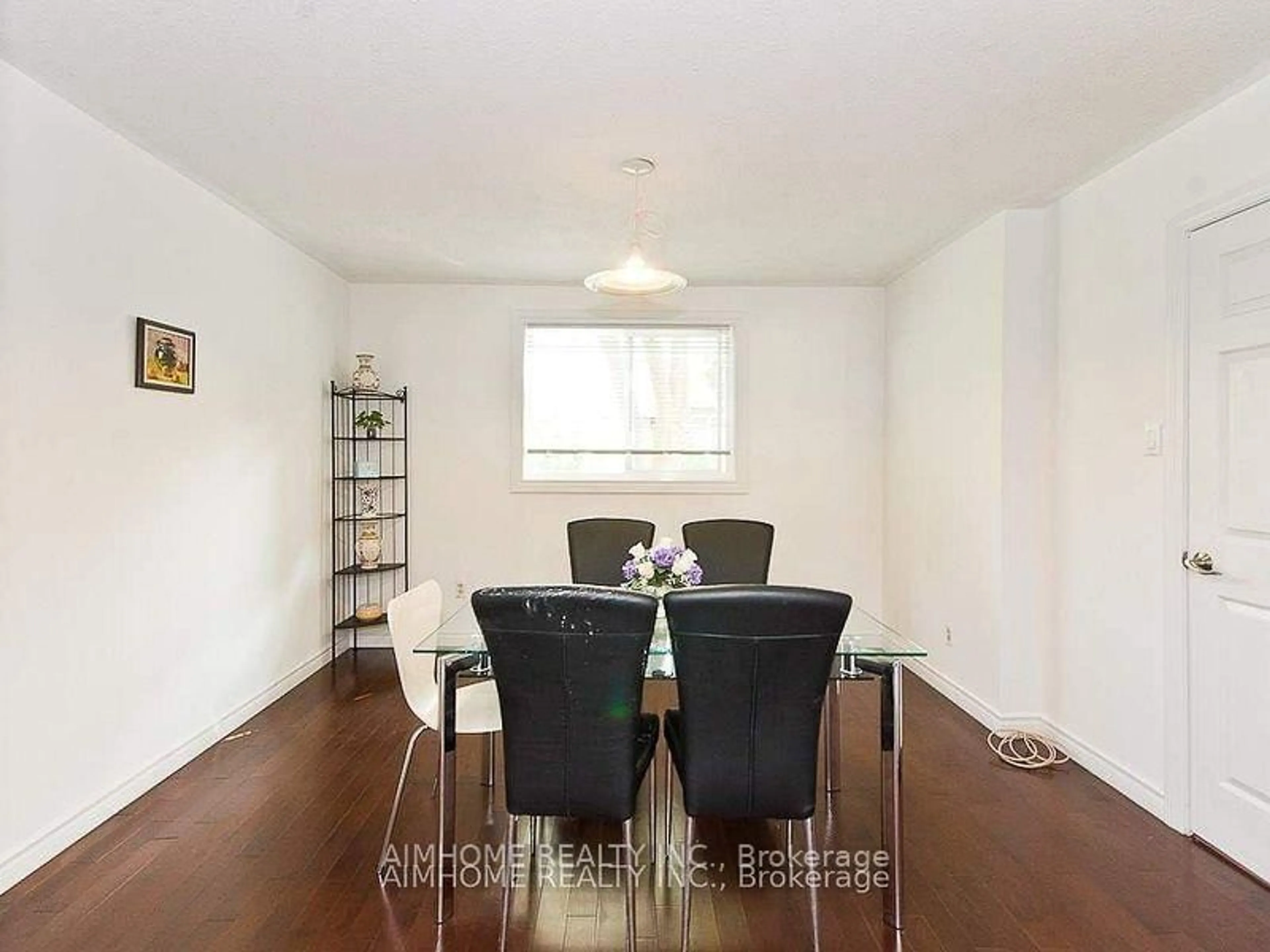Dining room, wood/laminate floor for 105 Crockamhill Dr, Toronto Ontario M1S 2L2