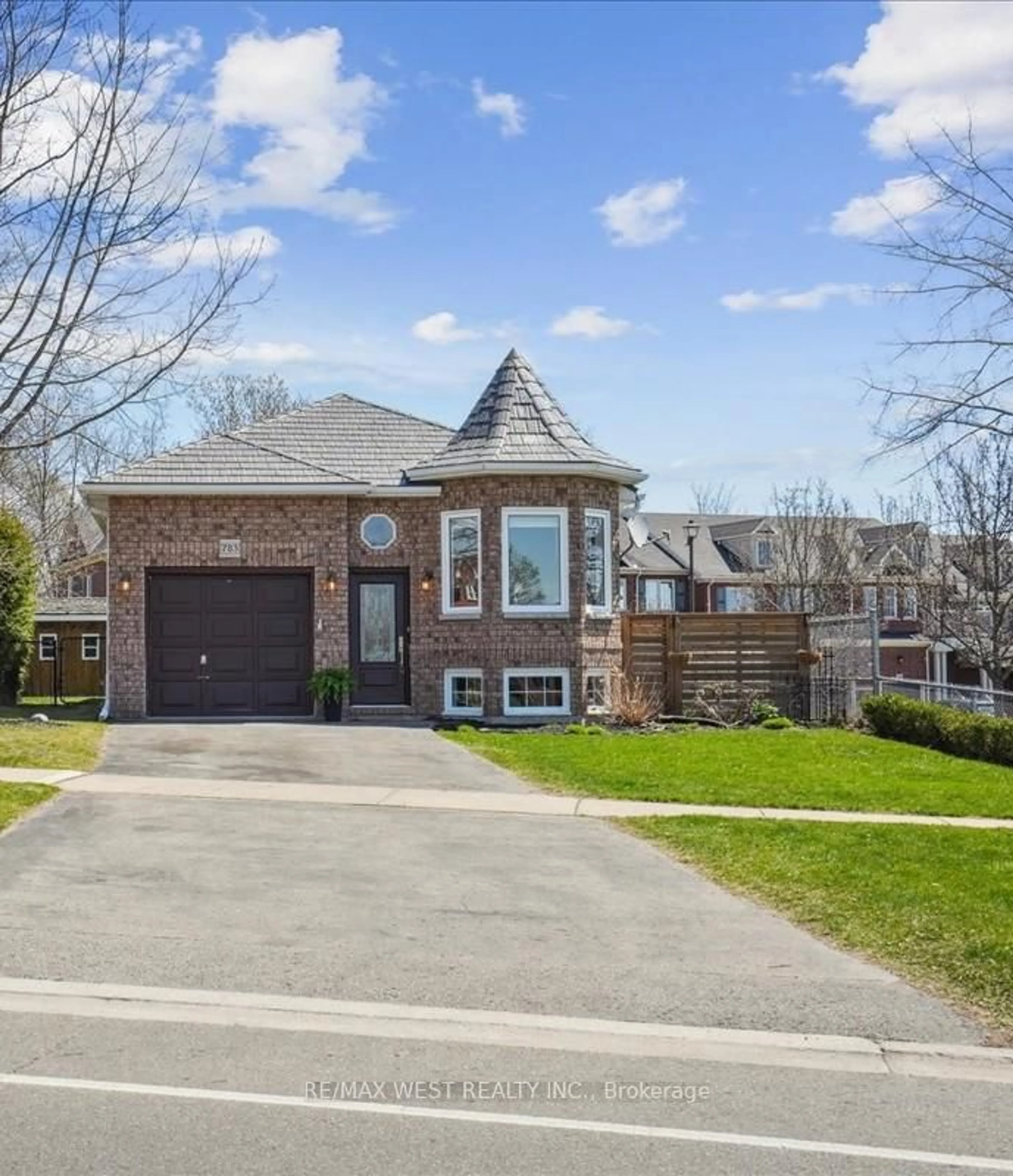 Home with brick exterior material, street for 783 Grandview St, Oshawa Ontario L1K 2K1