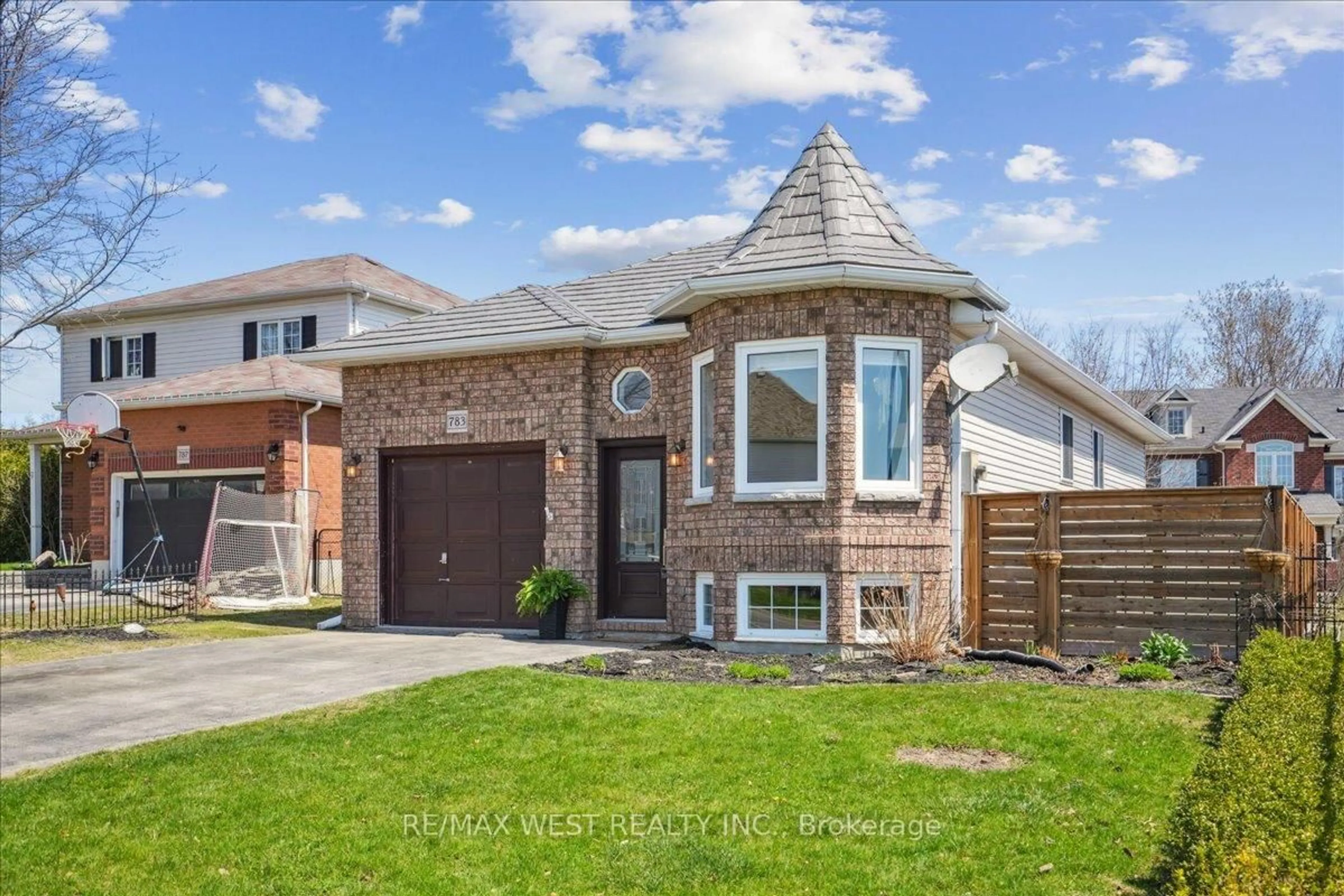 Home with brick exterior material, street for 783 Grandview St, Oshawa Ontario L1K 2K1