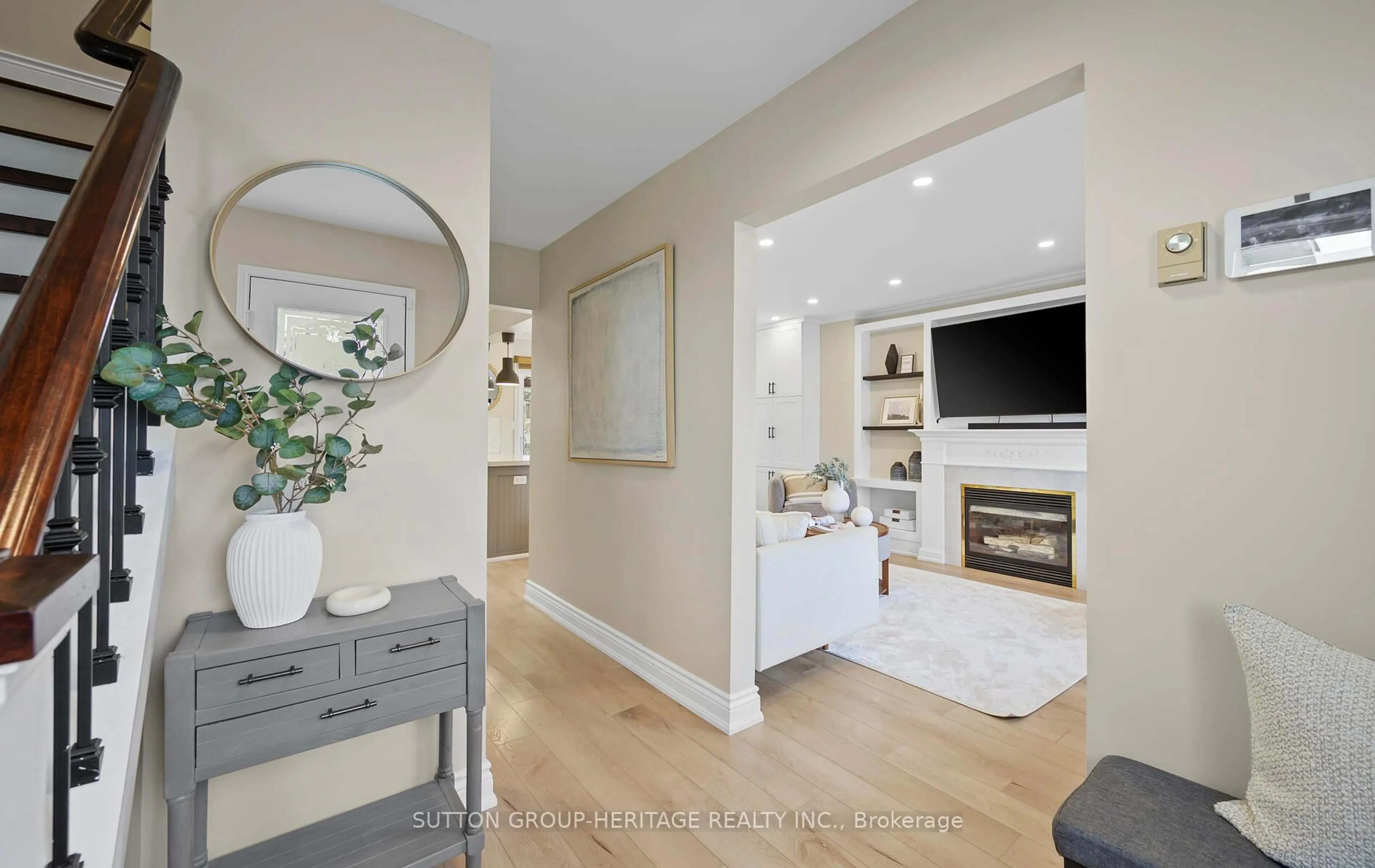 Unknown for 423 Fairleigh Ave, Oshawa Ontario L1J 2W4