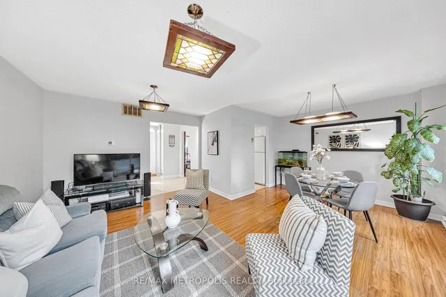 Additional property image - 2550 Birchmount Rd Unit 5