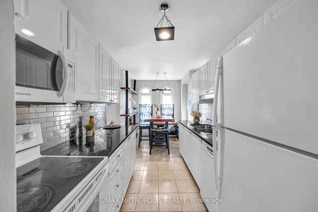Additional property image - 2550 Birchmount Rd Unit 5