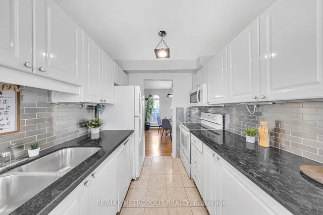Additional property image - 2550 Birchmount Rd Unit 5
