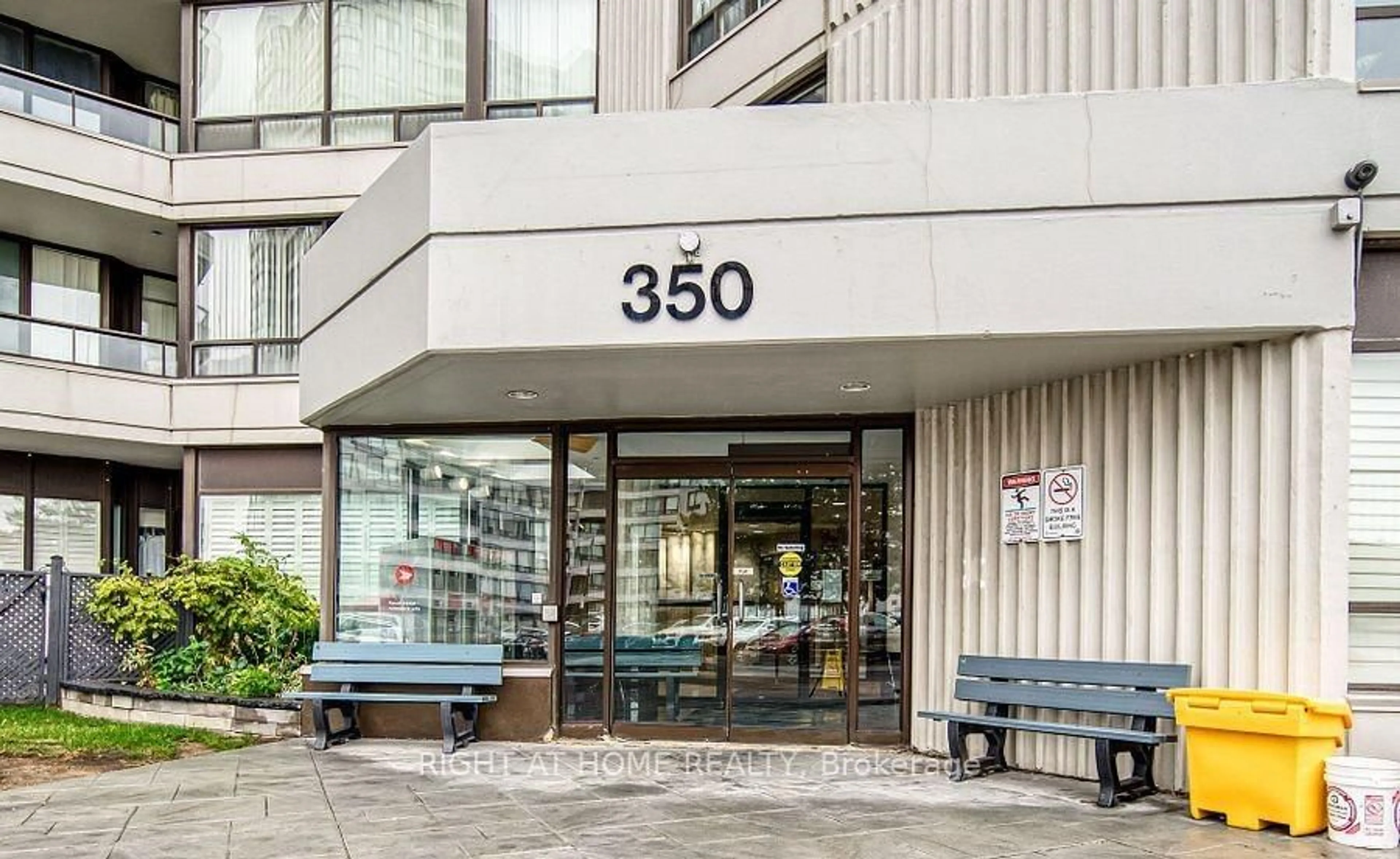 Unknown for 350 Alton Towers Circ #311, Toronto Ontario M1V 5E3
