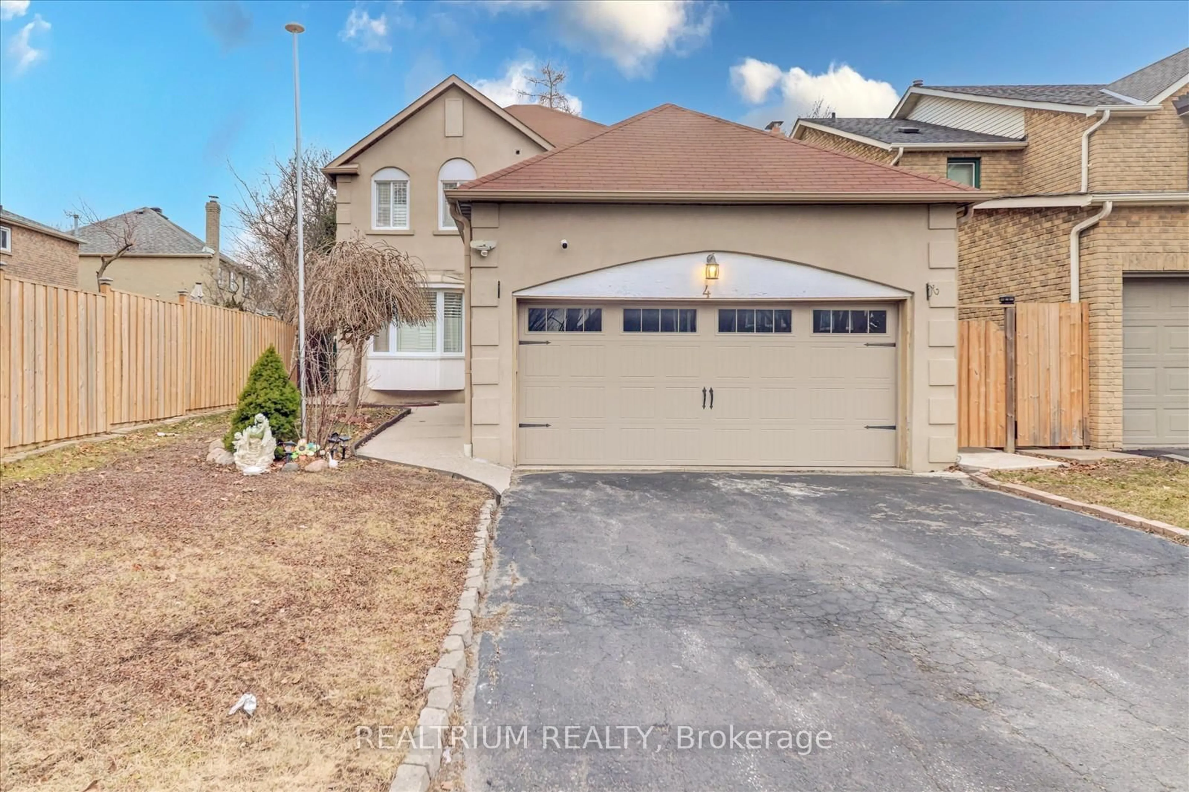 Unknown for 4 Radford Dr, Ajax Ontario L1T 1V9