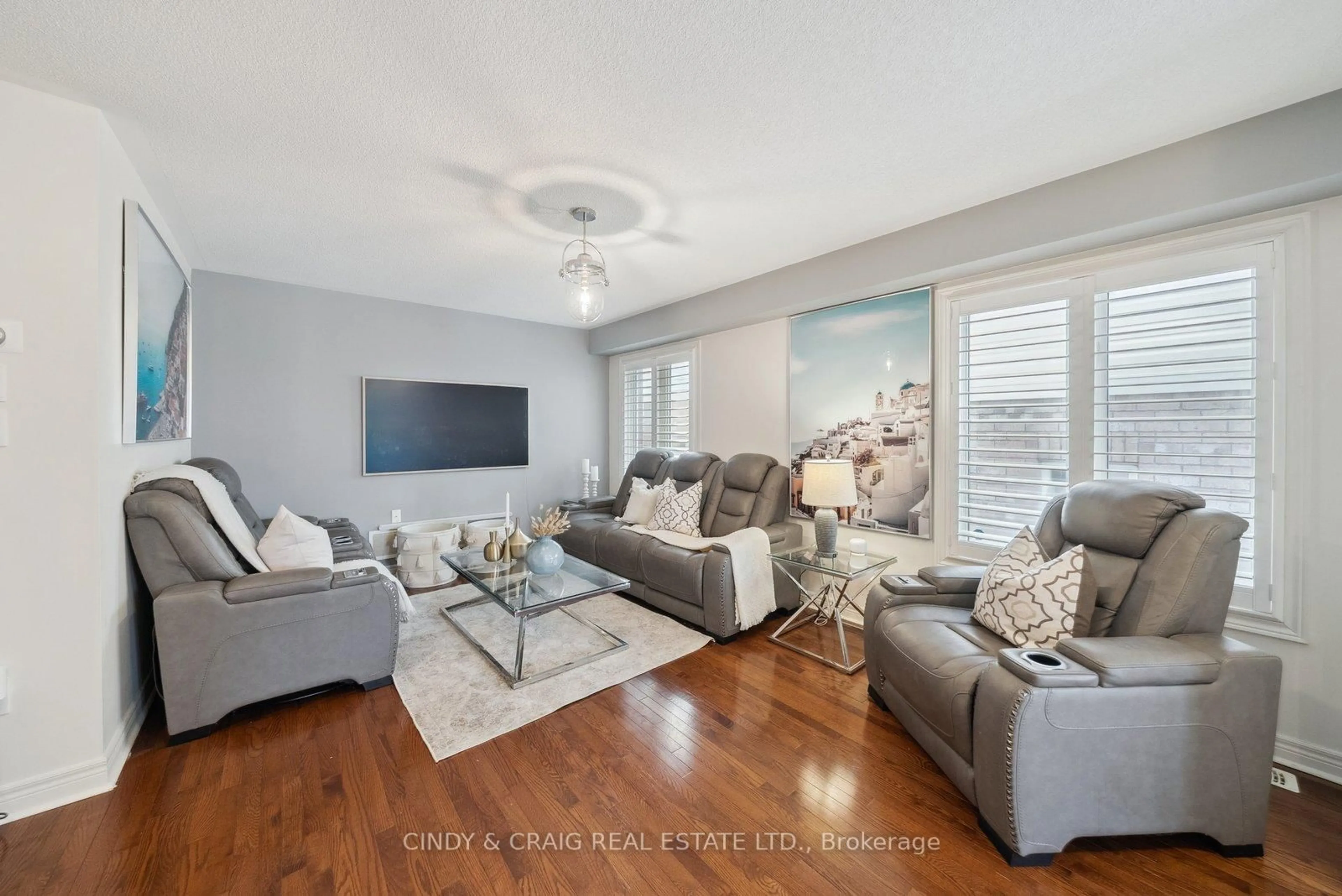 Living room with furniture, unknown for 1356 Kenmark Ave, Oshawa Ontario L1K 0N3