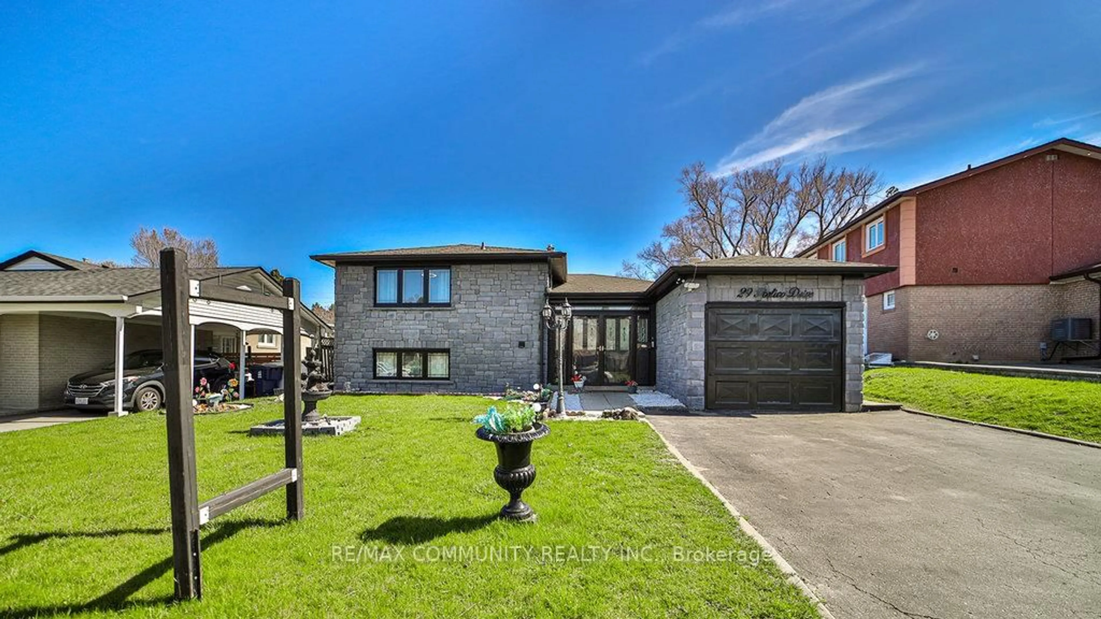 Home with brick exterior material, street for 29 Portico Dr, Toronto Ontario M1G 3R5