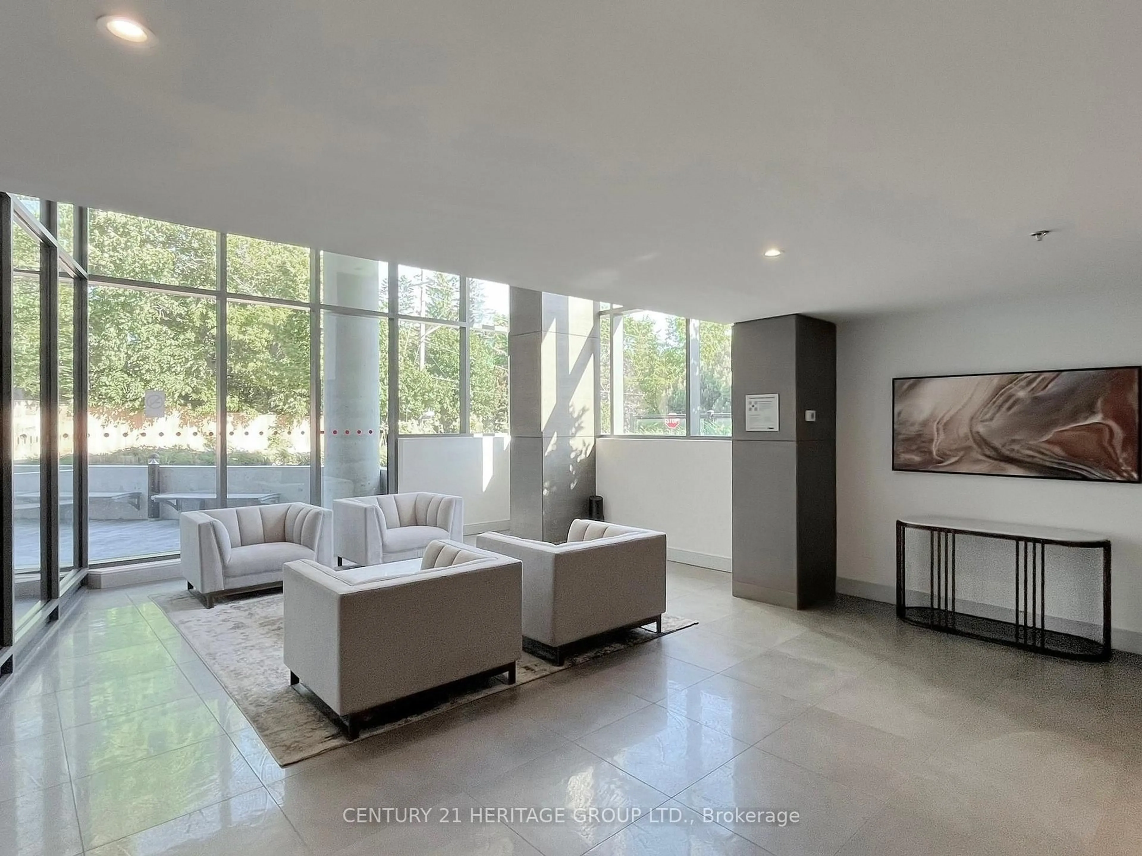 Indoor foyer for 90 Glen Everest Rd #325, Toronto Ontario M1N 0C3