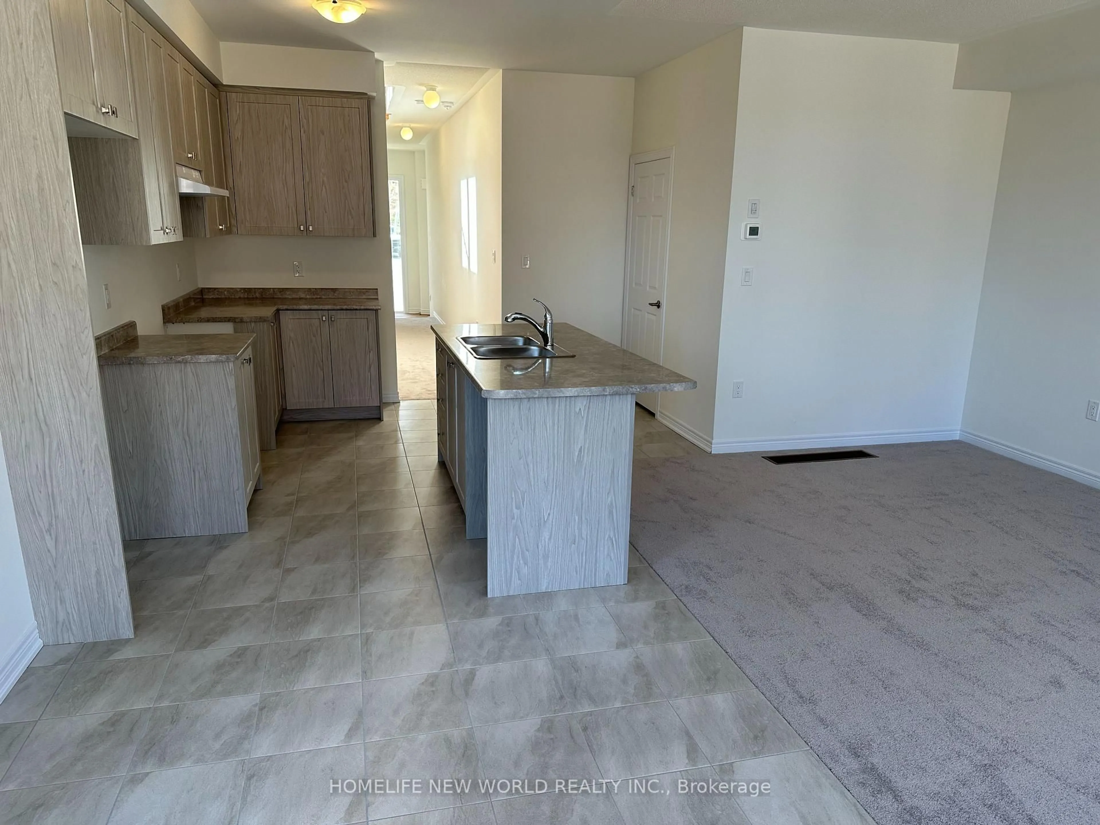 Open concept kitchen, unknown for 969 Elizabeth Mackenzie Dr, Pickering Ontario L1X 0P5