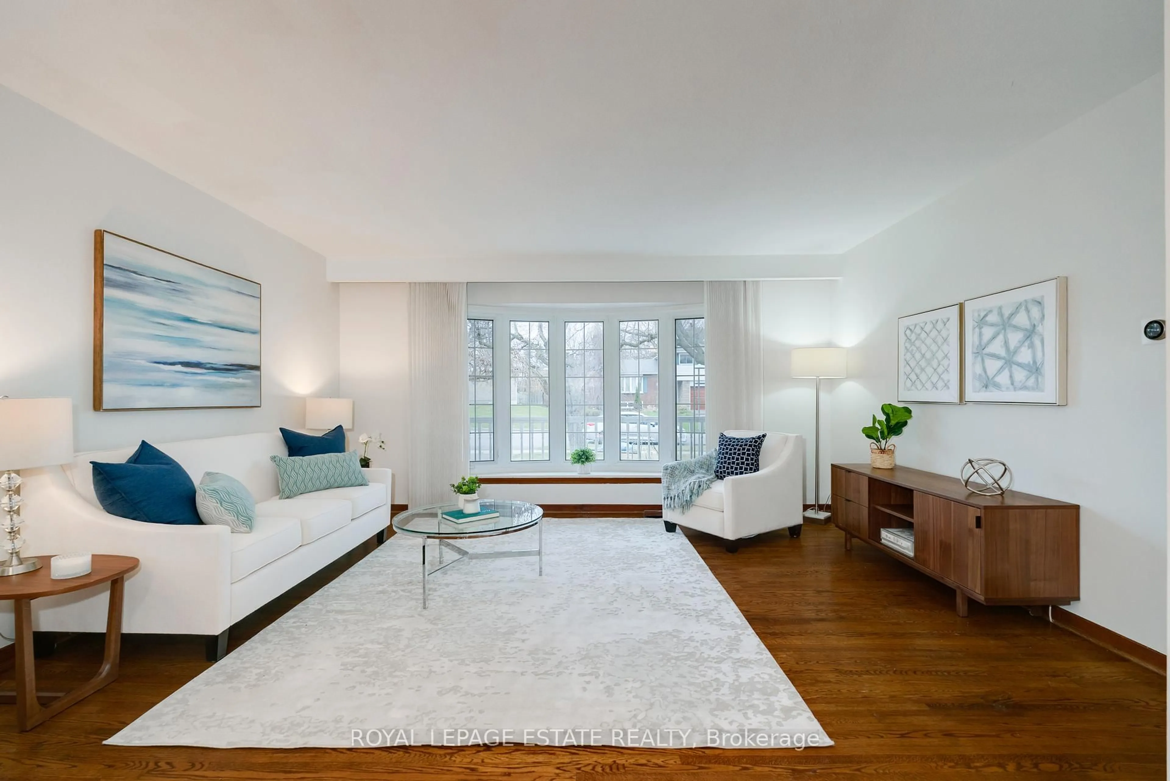 Living room with furniture, unknown for 33 Burrells Rd, Ajax Ontario L1S 2V3