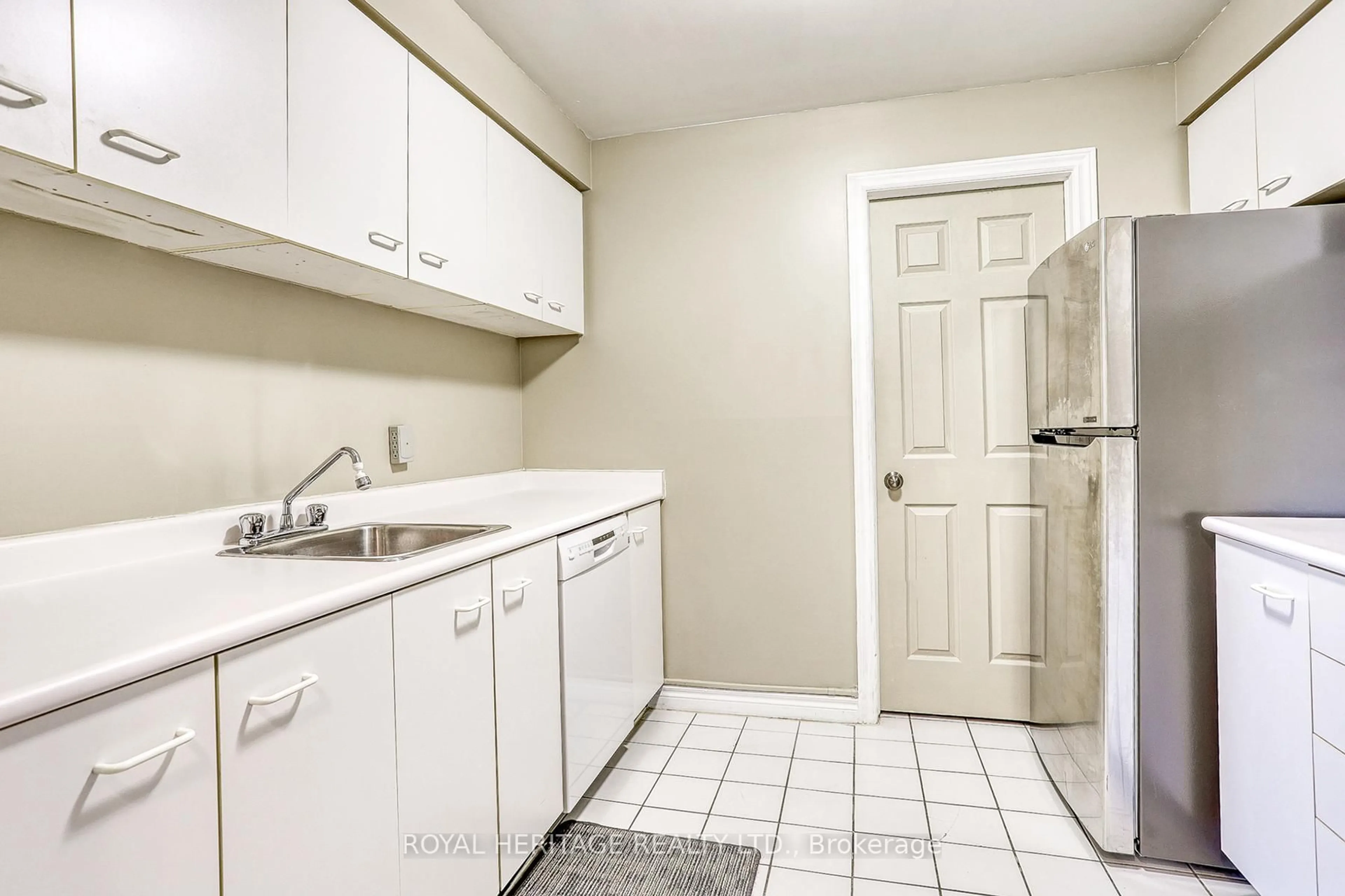 Standard kitchen, unknown for 189 Lake Driveway N/A #217, Ajax Ontario L1S 7J1