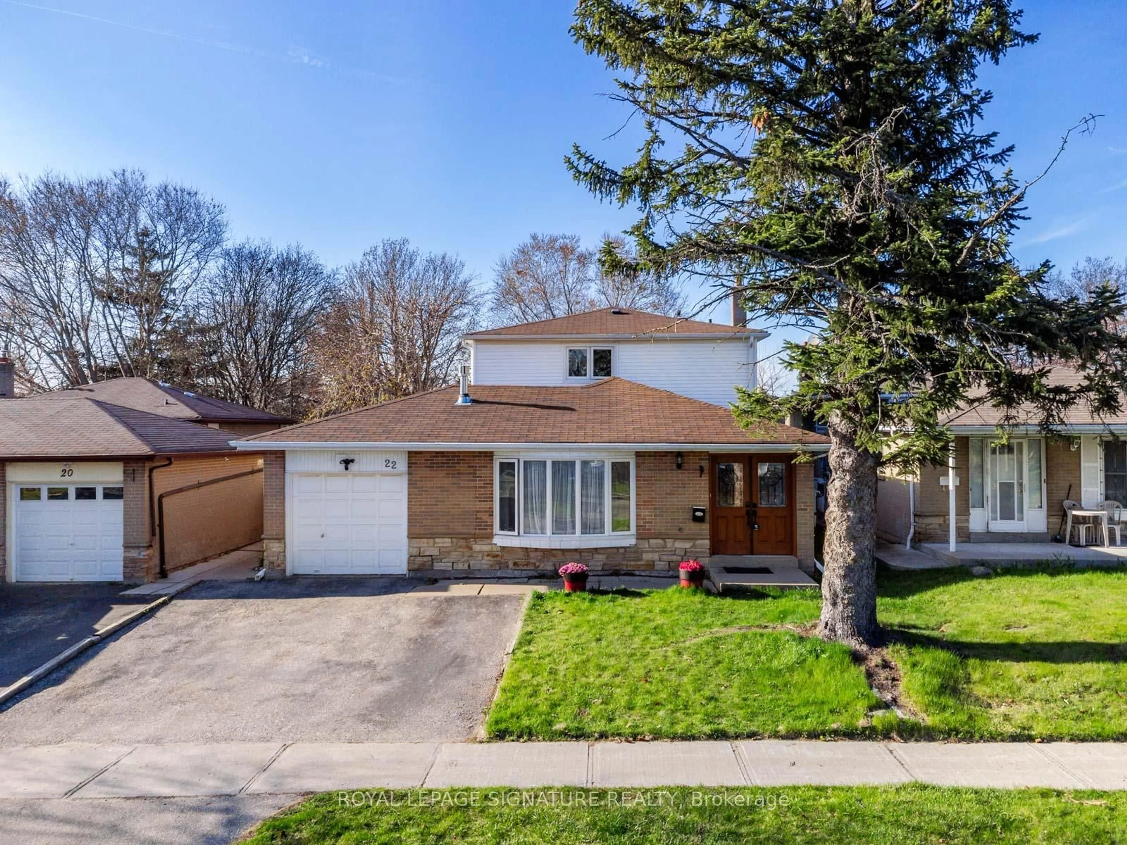 Home with brick exterior material, street for 22 Tweedrock Cres, Toronto Ontario M1E 4L5