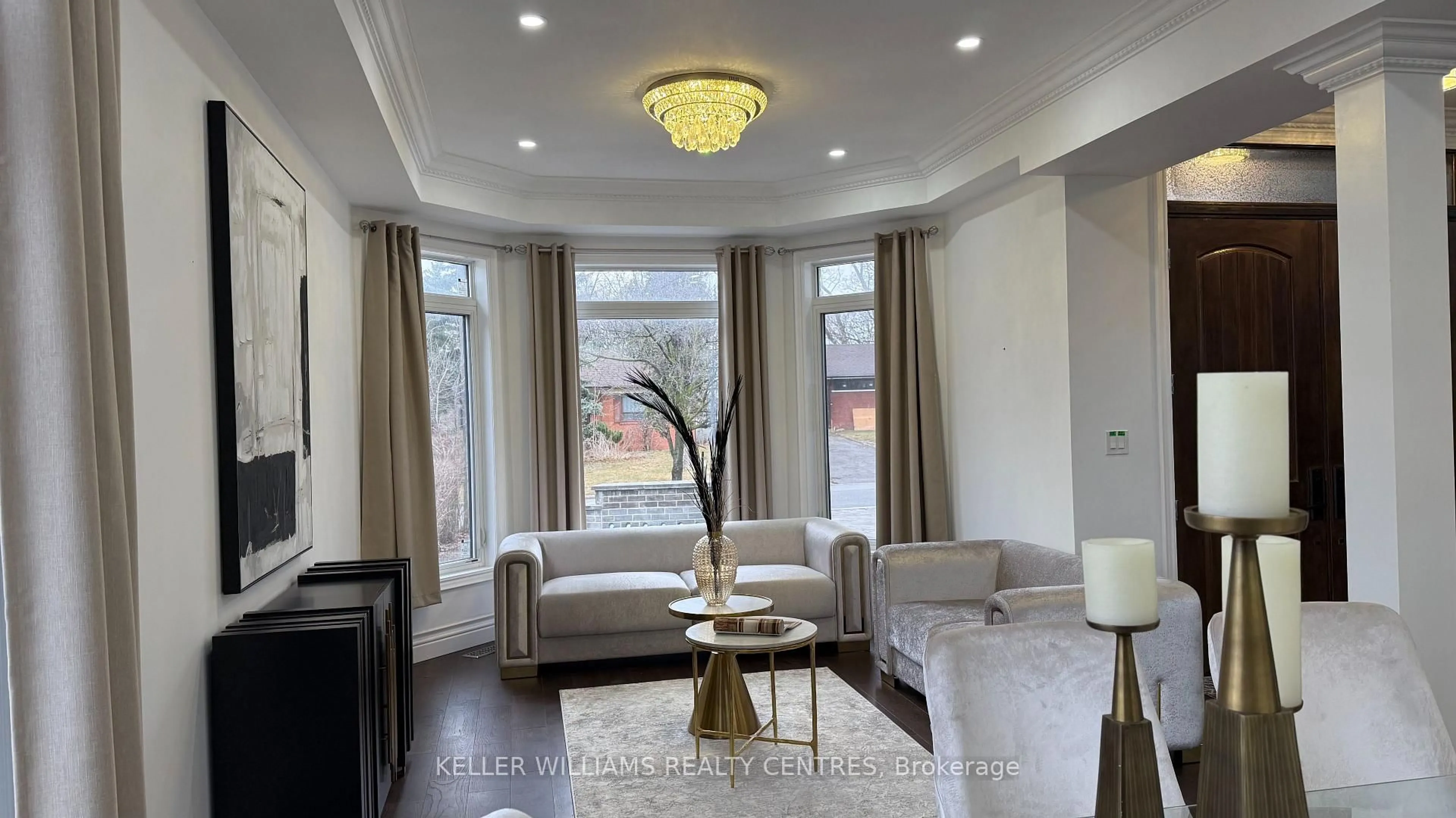Living room with furniture, ceramic/tile floor for 121 Earlton Rd, Toronto Ontario M1T 2R8