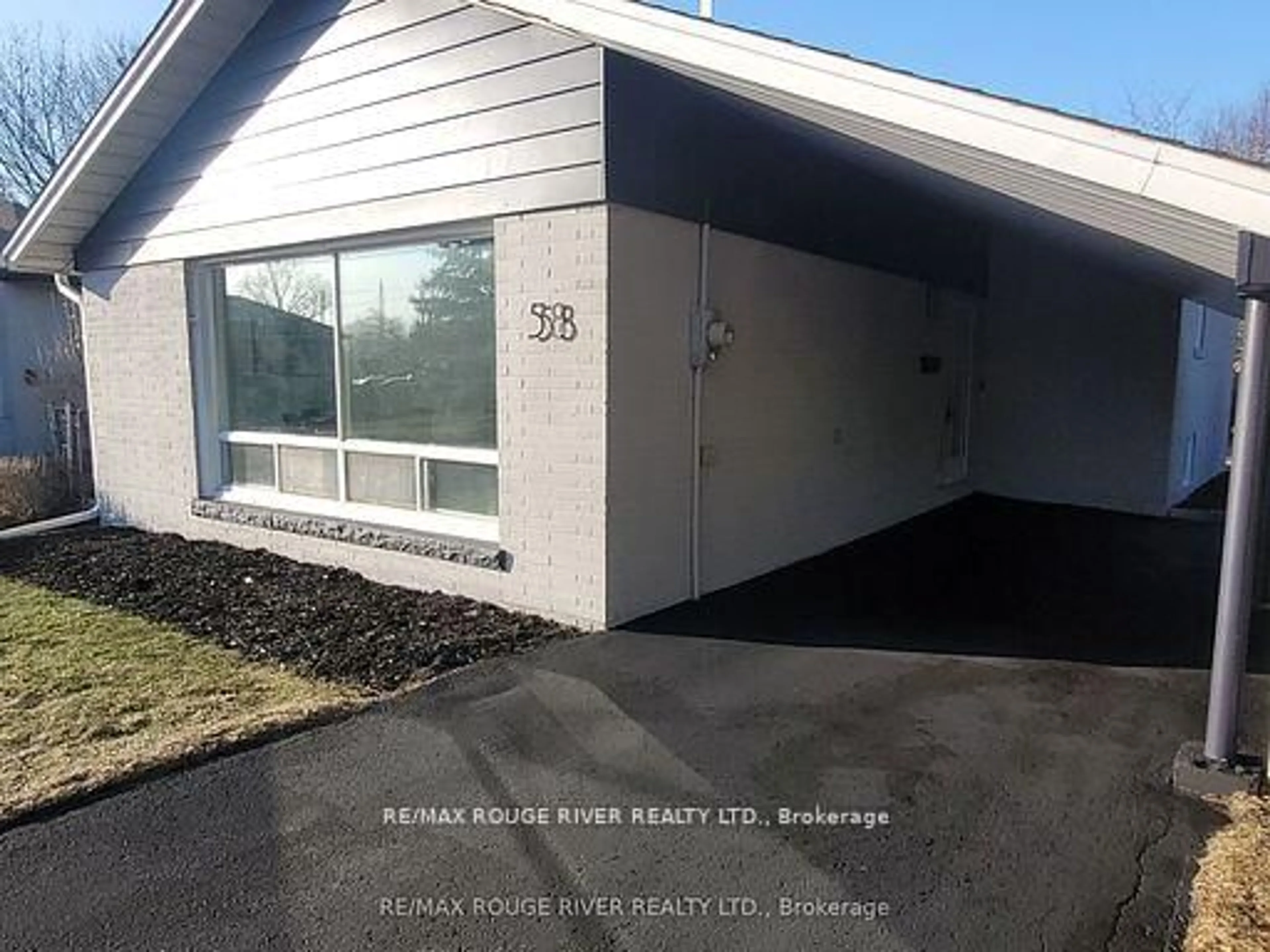 Home with vinyl exterior material, unknown for 58 Flintridge Rd, Toronto Ontario M1P 1C3