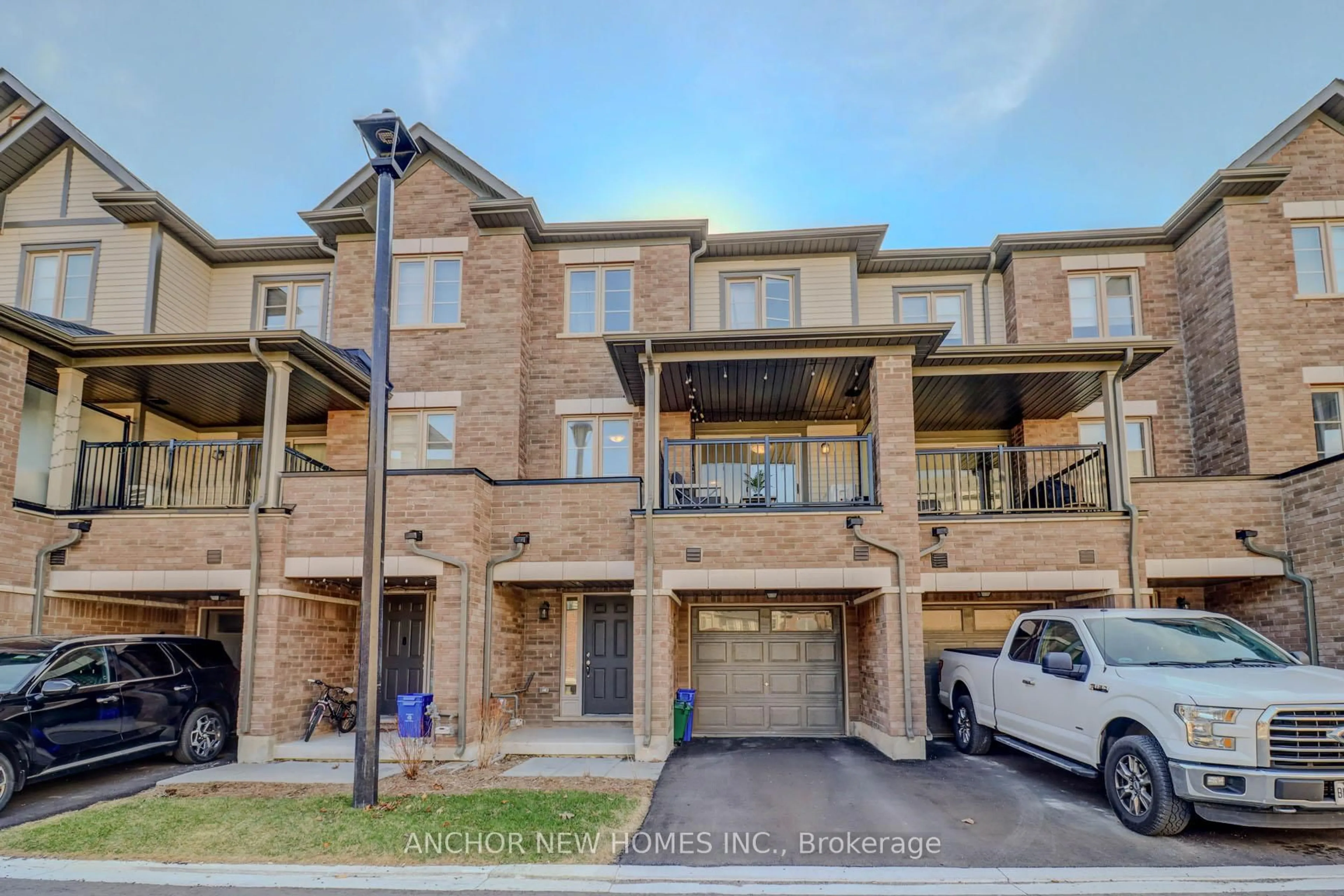 A pic from outside/outdoor area/front of a property/back of a property/a pic from drone, street for 2091 Prestonvale Rd, Clarington Ontario L1E 0H8