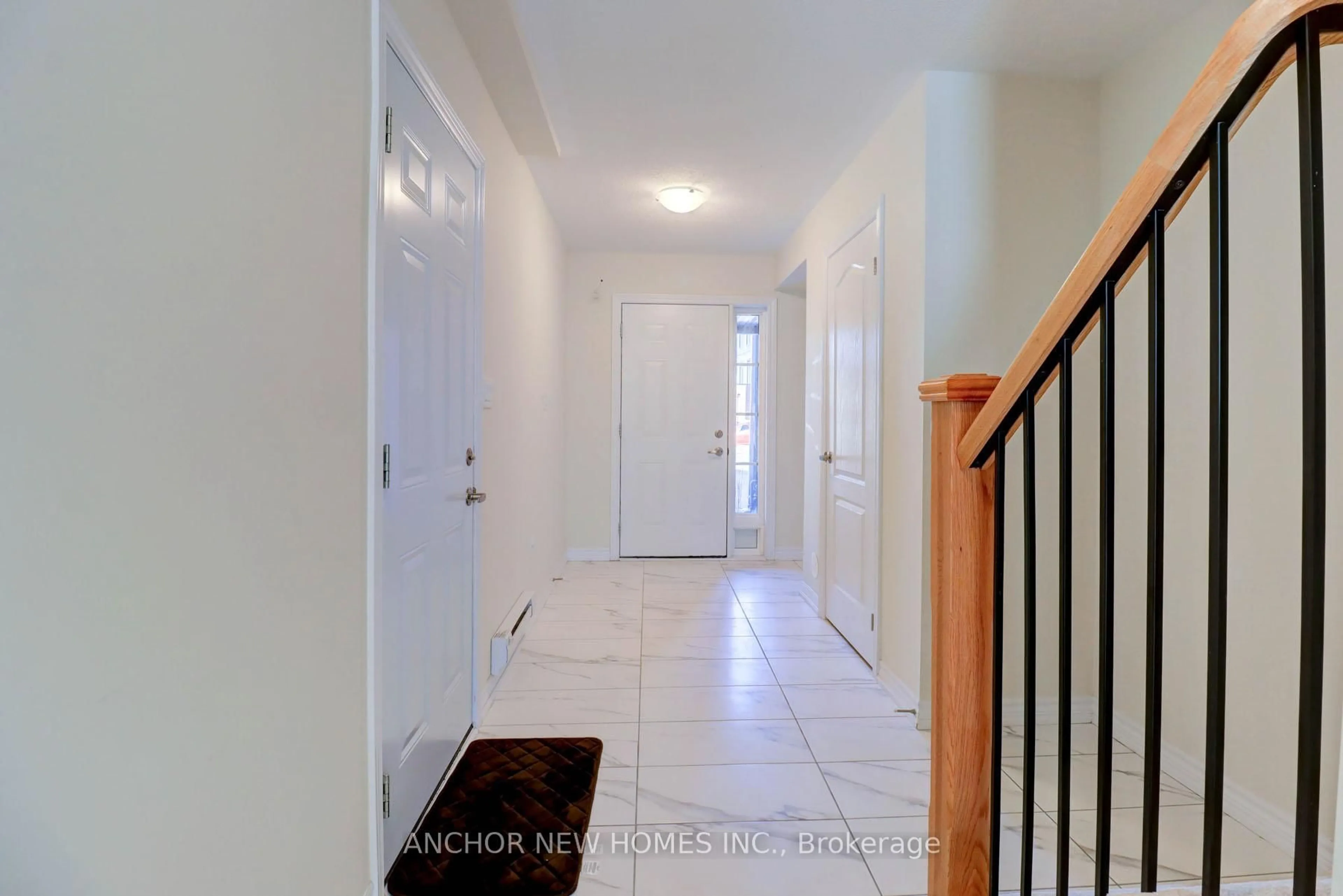 Indoor entryway for 2091 Prestonvale Rd, Clarington Ontario L1E 0H8