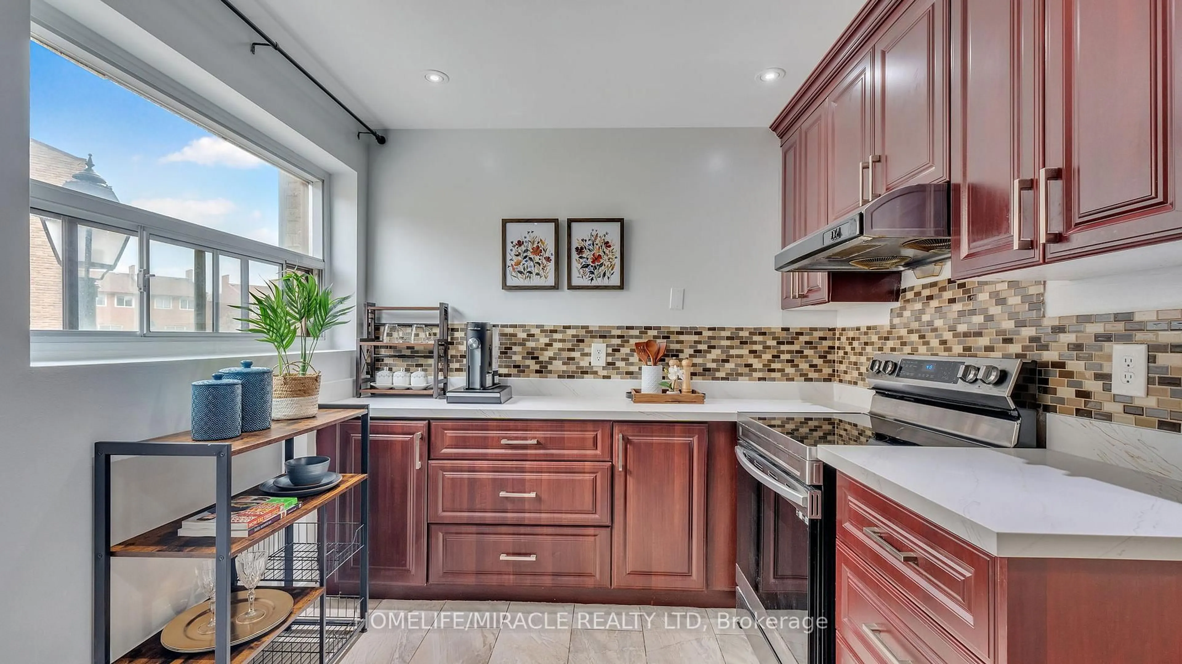 Open concept kitchen, ceramic/tile floor for 91 Muir Dr #78, Toronto Ontario M1M 3T7