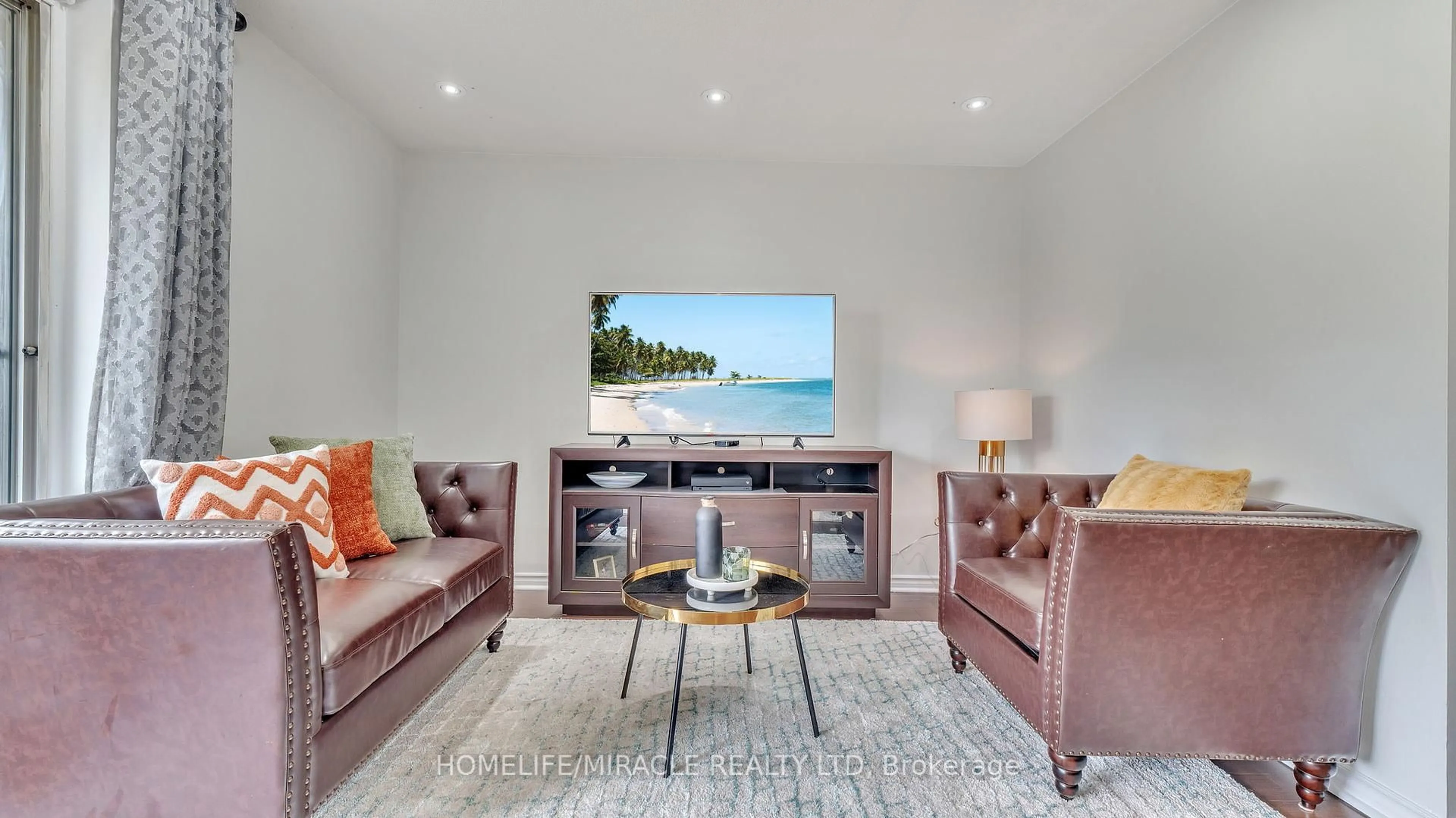 Living room with furniture, unknown for 91 Muir Dr #78, Toronto Ontario M1M 3T7