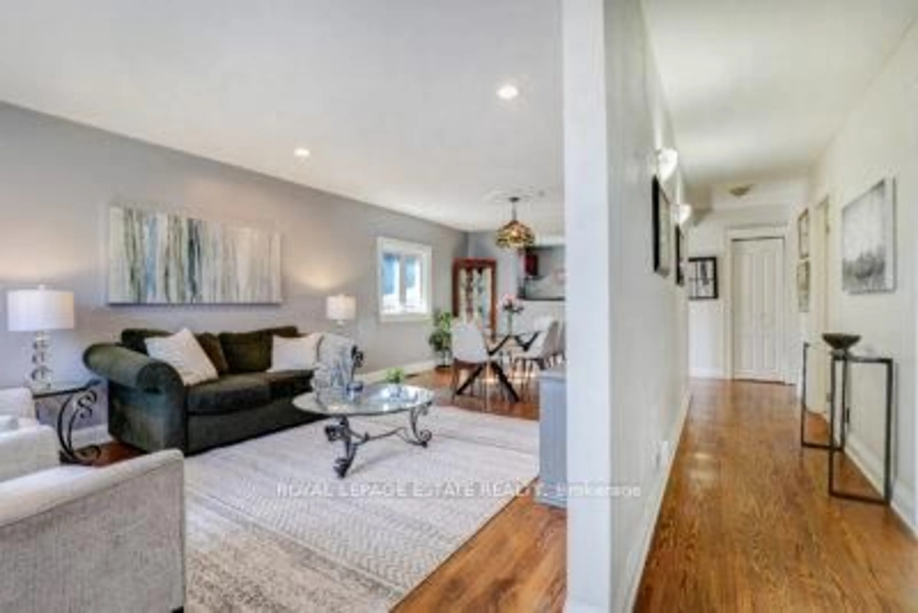 Living room with furniture, unknown for 52 Sandown Ave, Toronto Ontario M1N 3W3